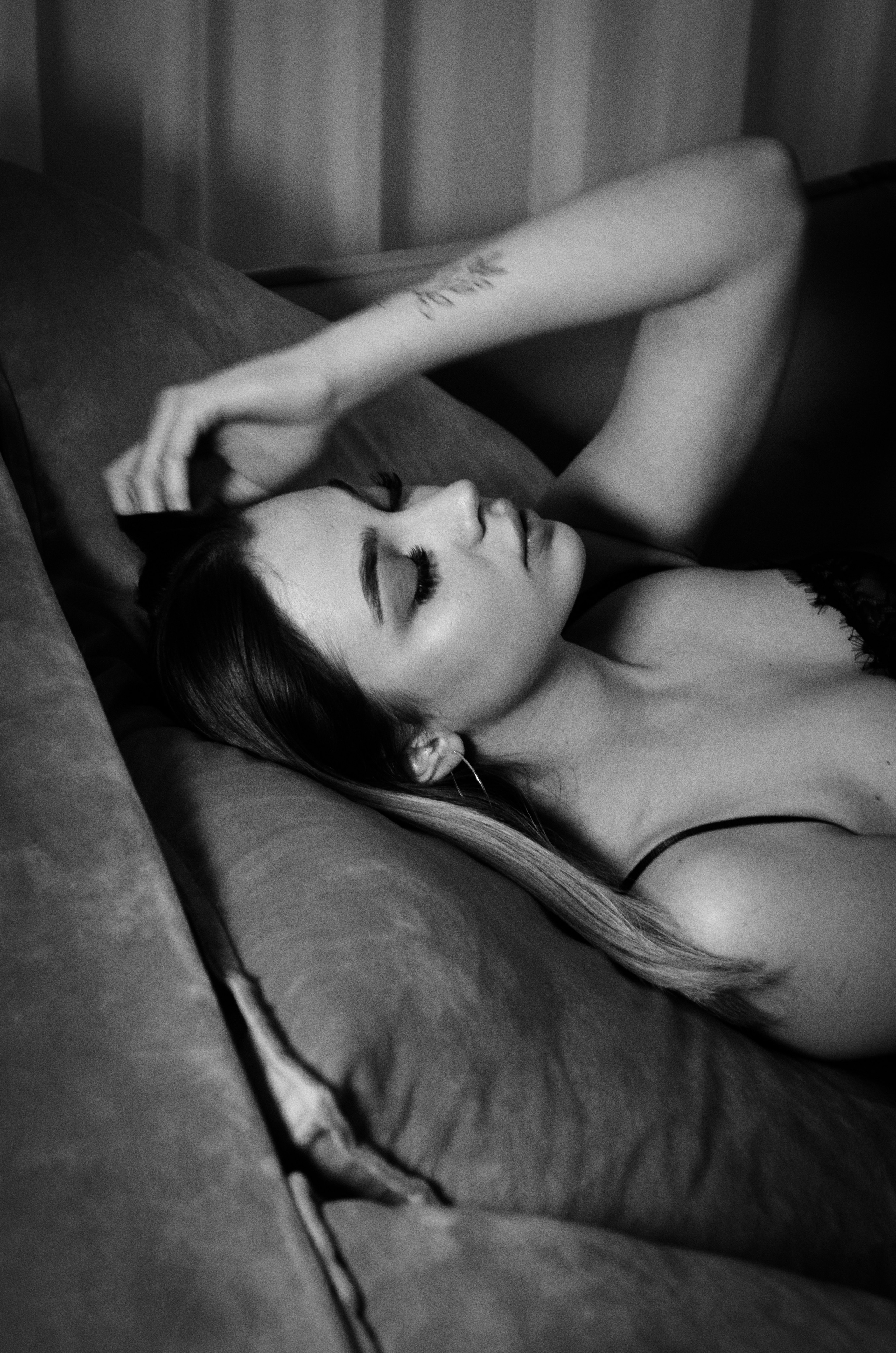 Будуарная фотосессия для Полины. Будуарный и портретный фотограф в Ростове-на-Дону Нина Чубарьян