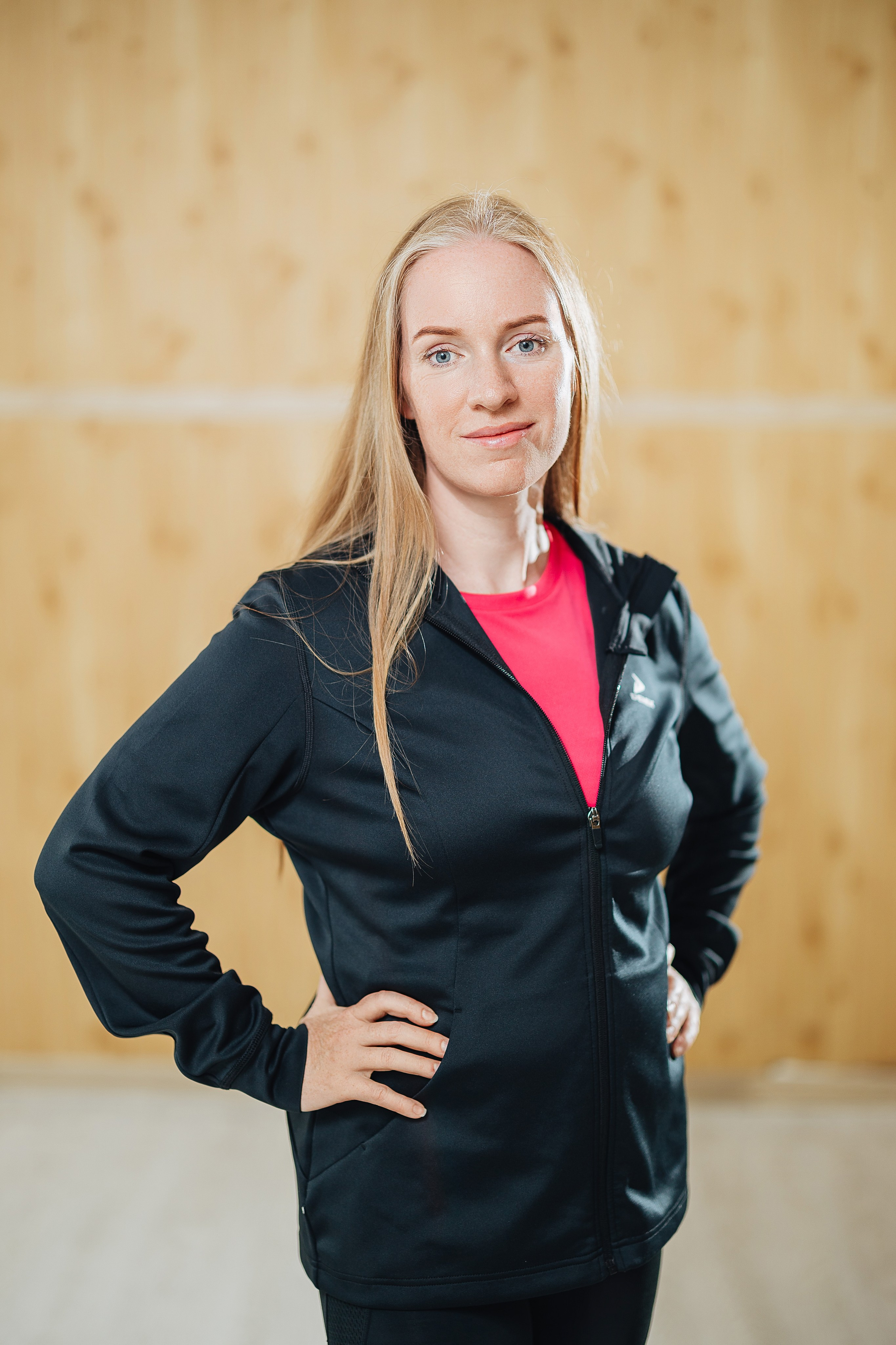 Ольга и Оксана тренера фитнес-зала «Импульс». Александр Антонов. Профессиональный свадебный, репортажный фотограф в Москве, Подольске. Фото+Видео на любой праздник