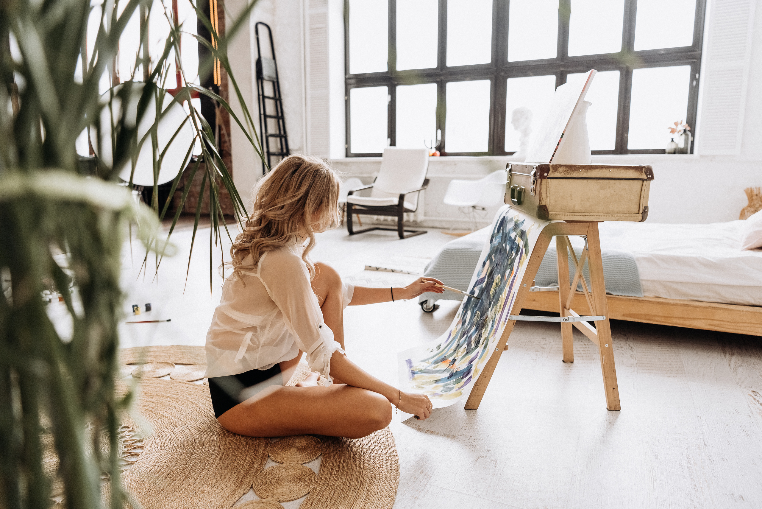 Не жалея красок