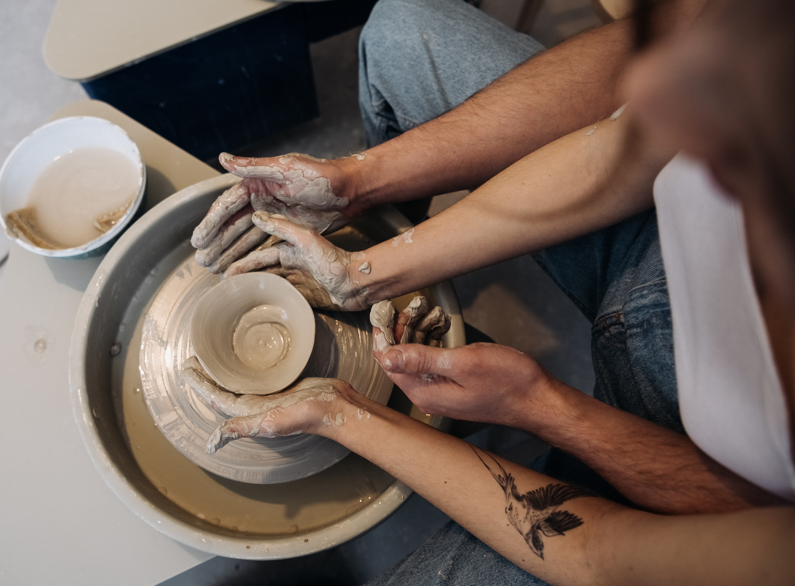 Любовь в гончарной мастерской