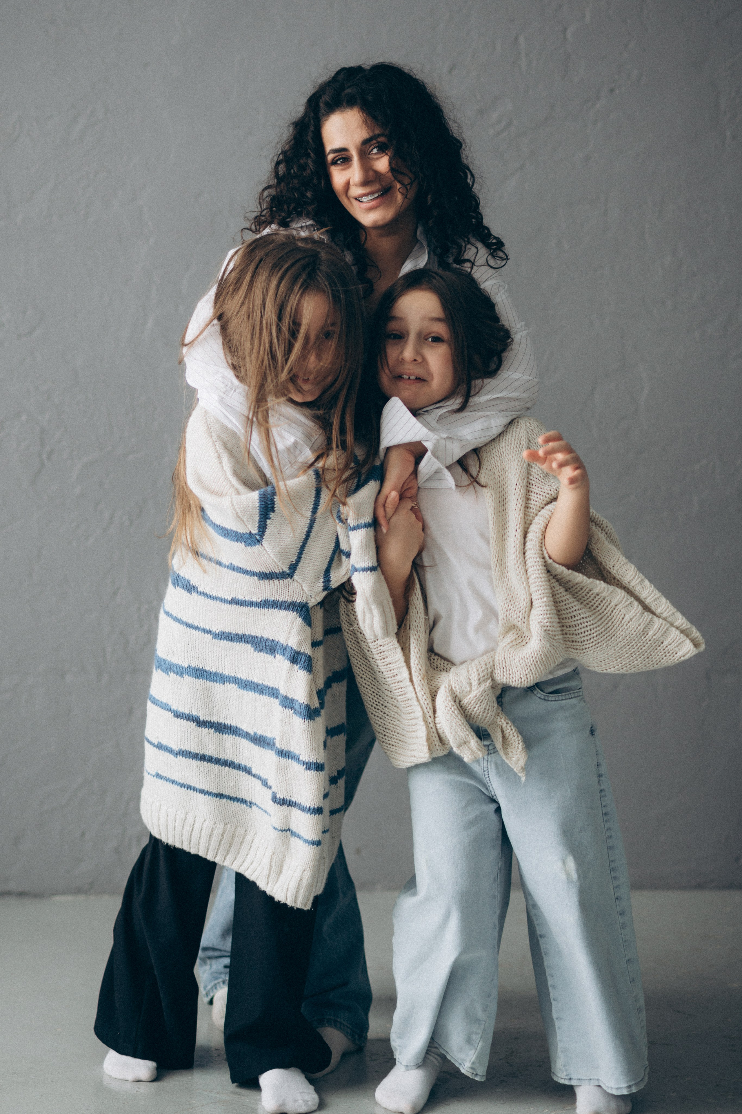 МИА, МАЙЯ, ЛЕНА. Семейная фотосессия. Настоящие портреты и истории