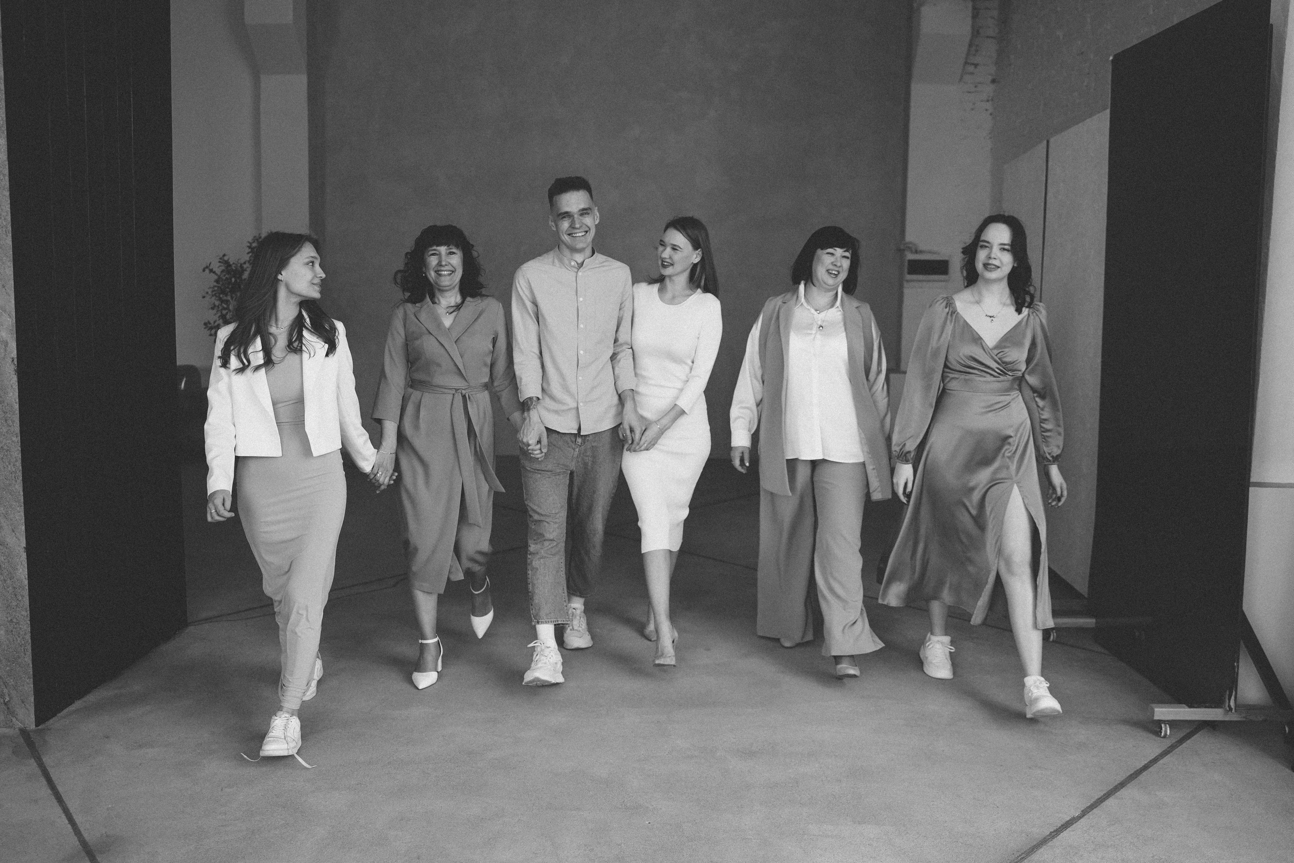 Фотосессия большой семьи в студии. Семейный и женский фотограф в Краснодаре Анастасия Приймак