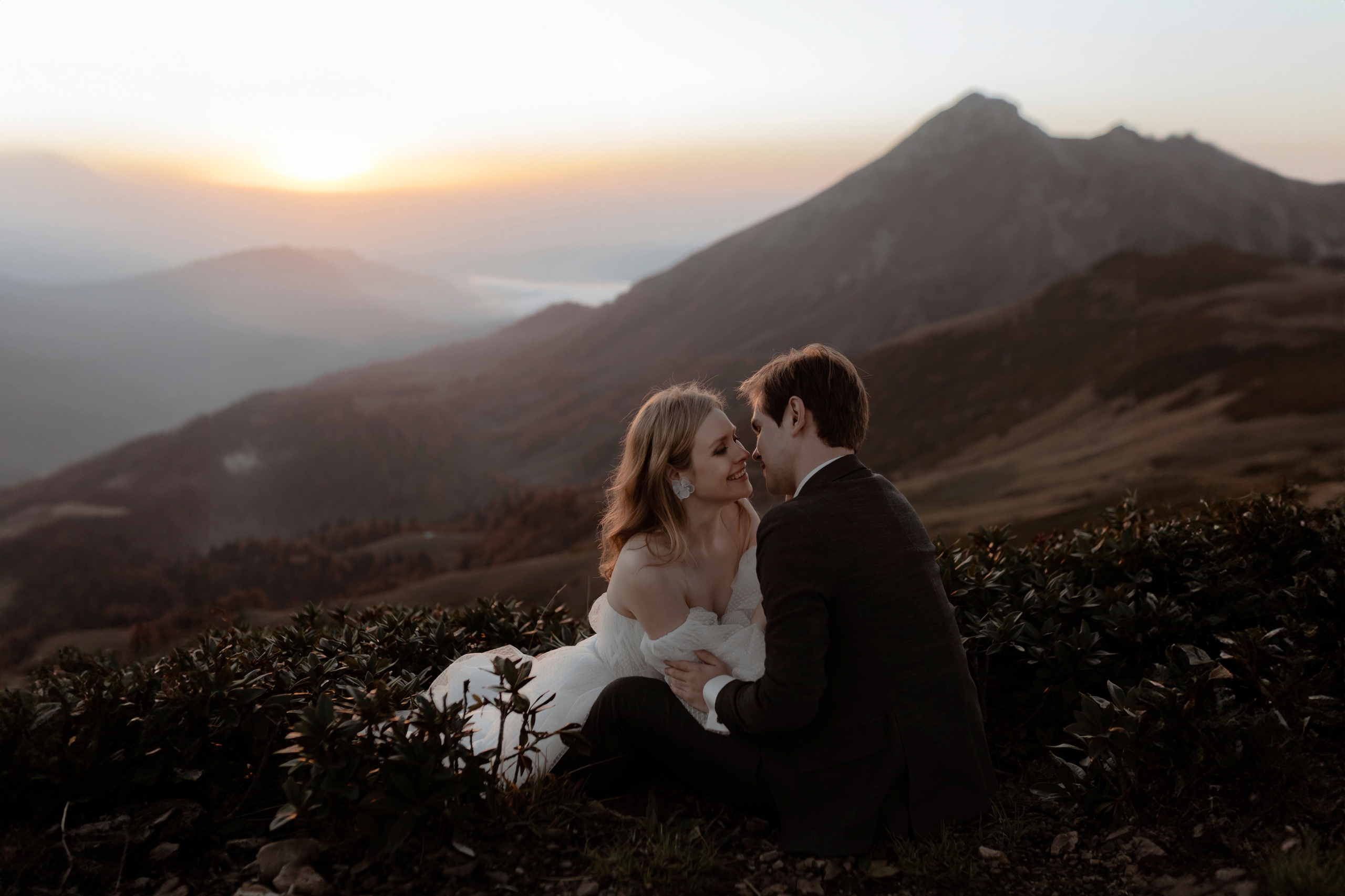 ELOPEMENT WEDDING. Elopement Wedding Photographer