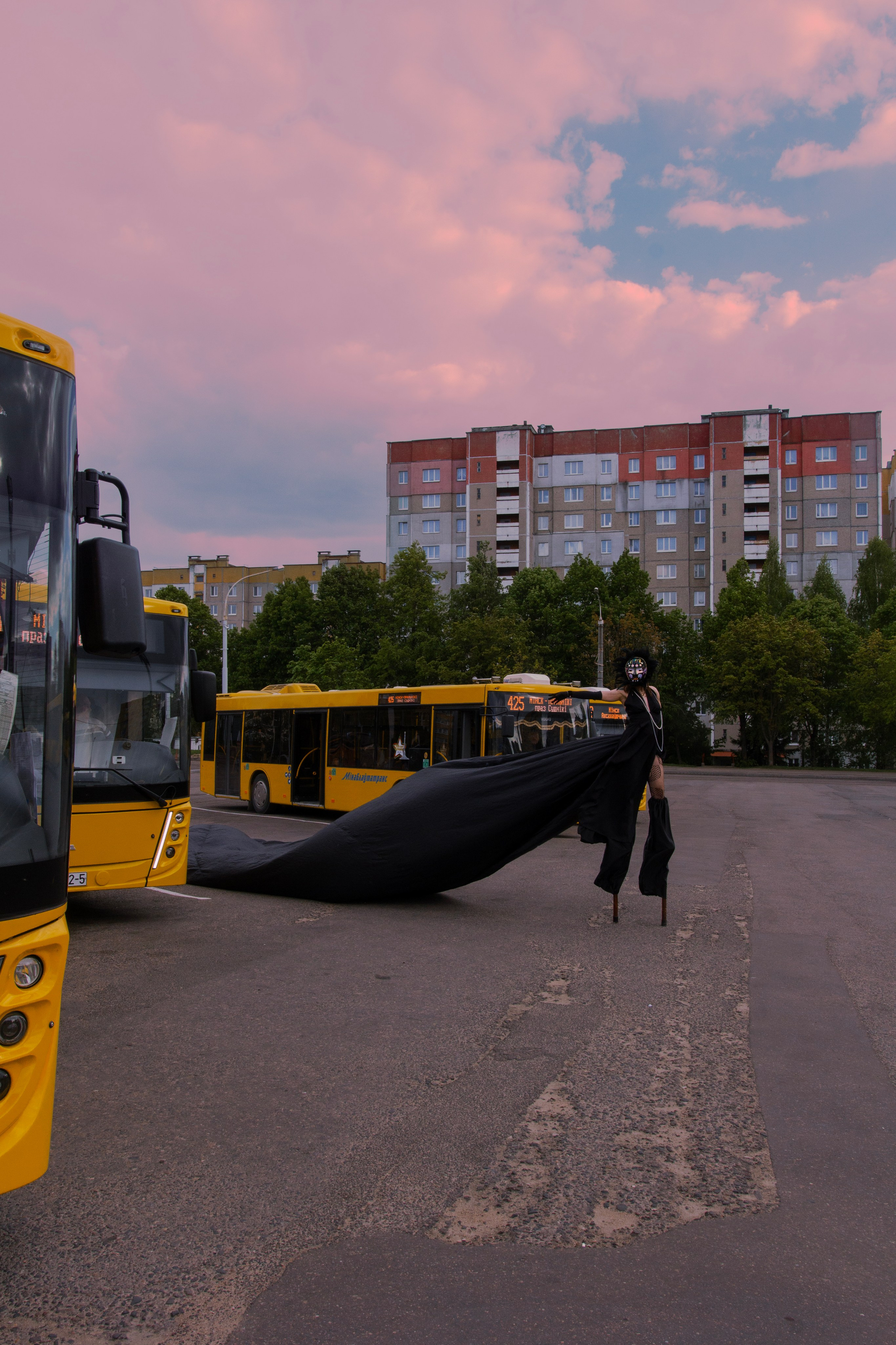 Среди родных домов и пейзажей