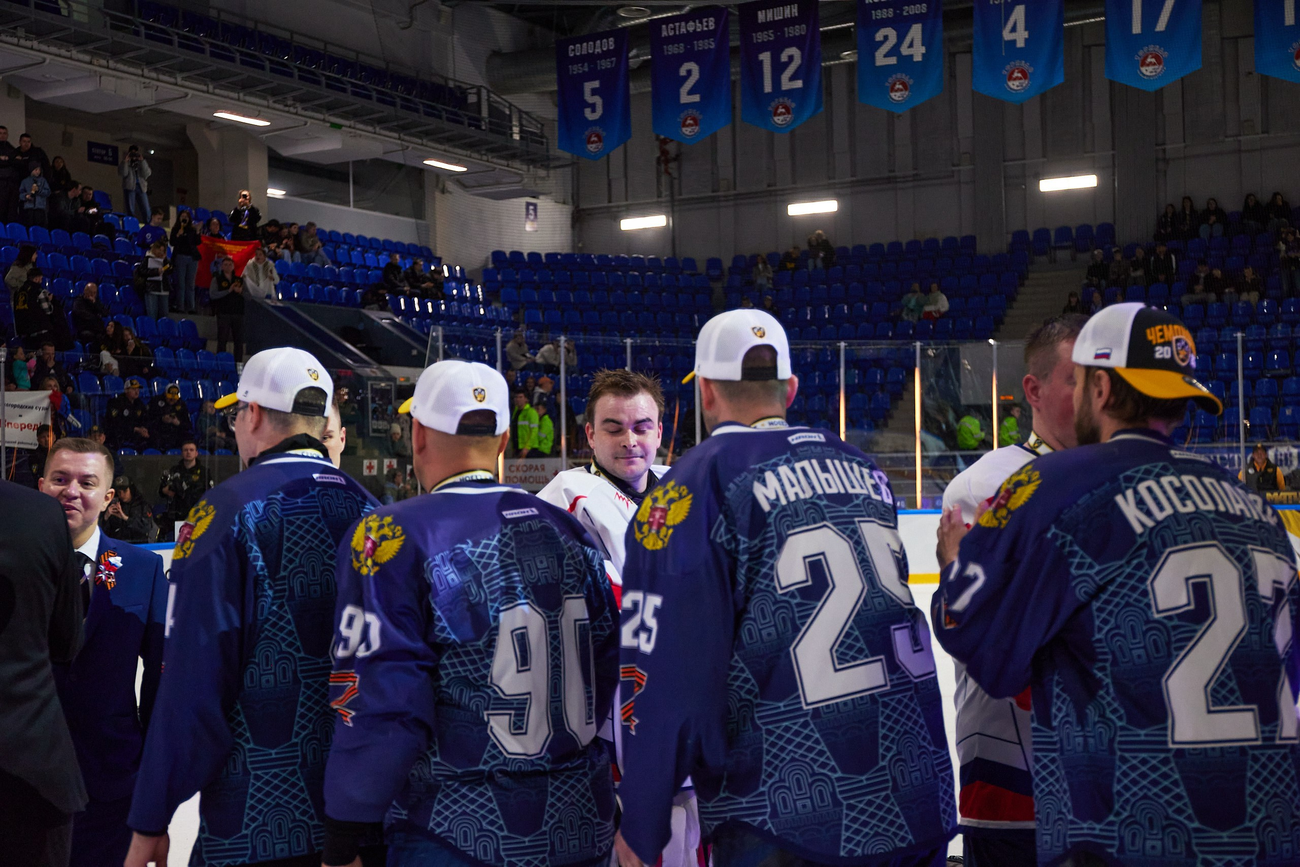Репортаж. Офицерская хоккейная лига 2025 год. Спортивный фотограф Некрасов Денис