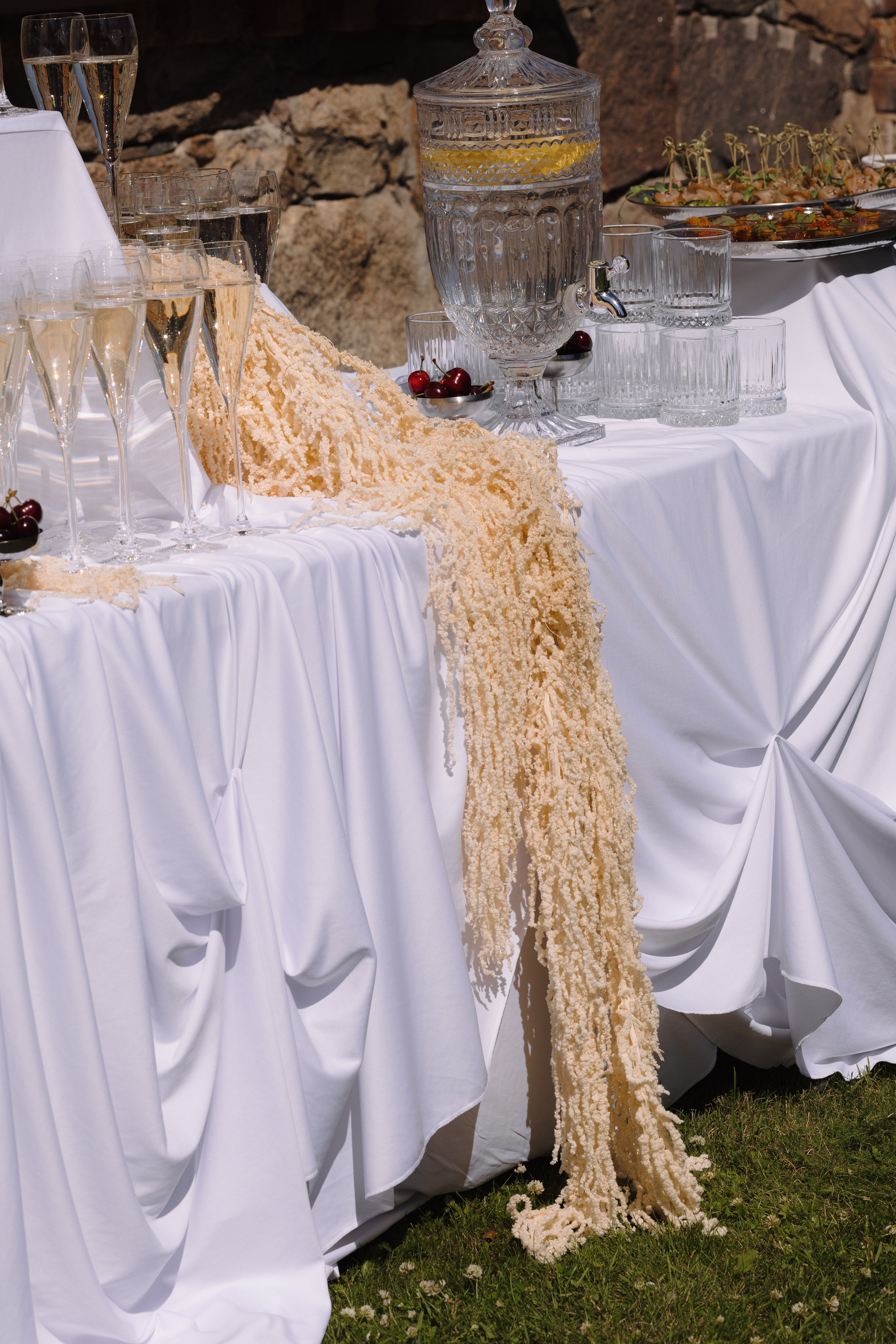 Свадебная фотосъемка в «Двор Стайки»