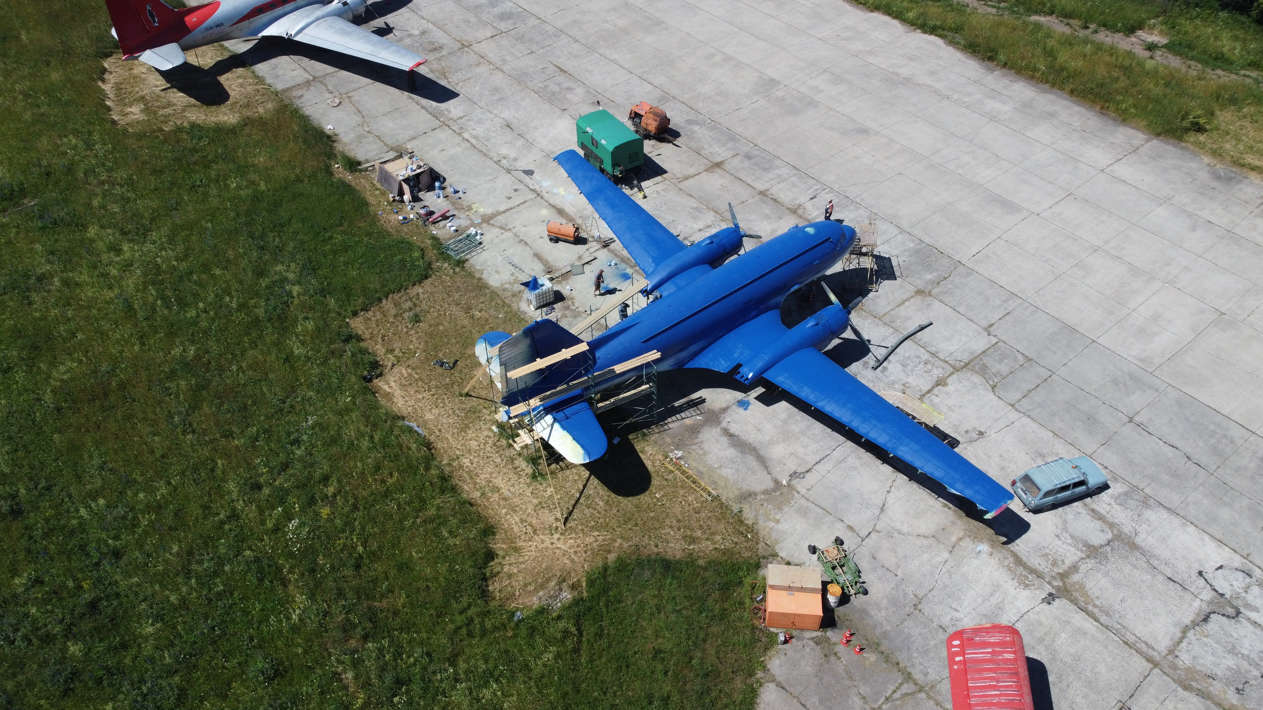 Ил-14Т «Голубая Мечта» — покраска (2022г). Фотоальбом показывающий увлекательный мир авиации и мир медведей Андрея Иванова