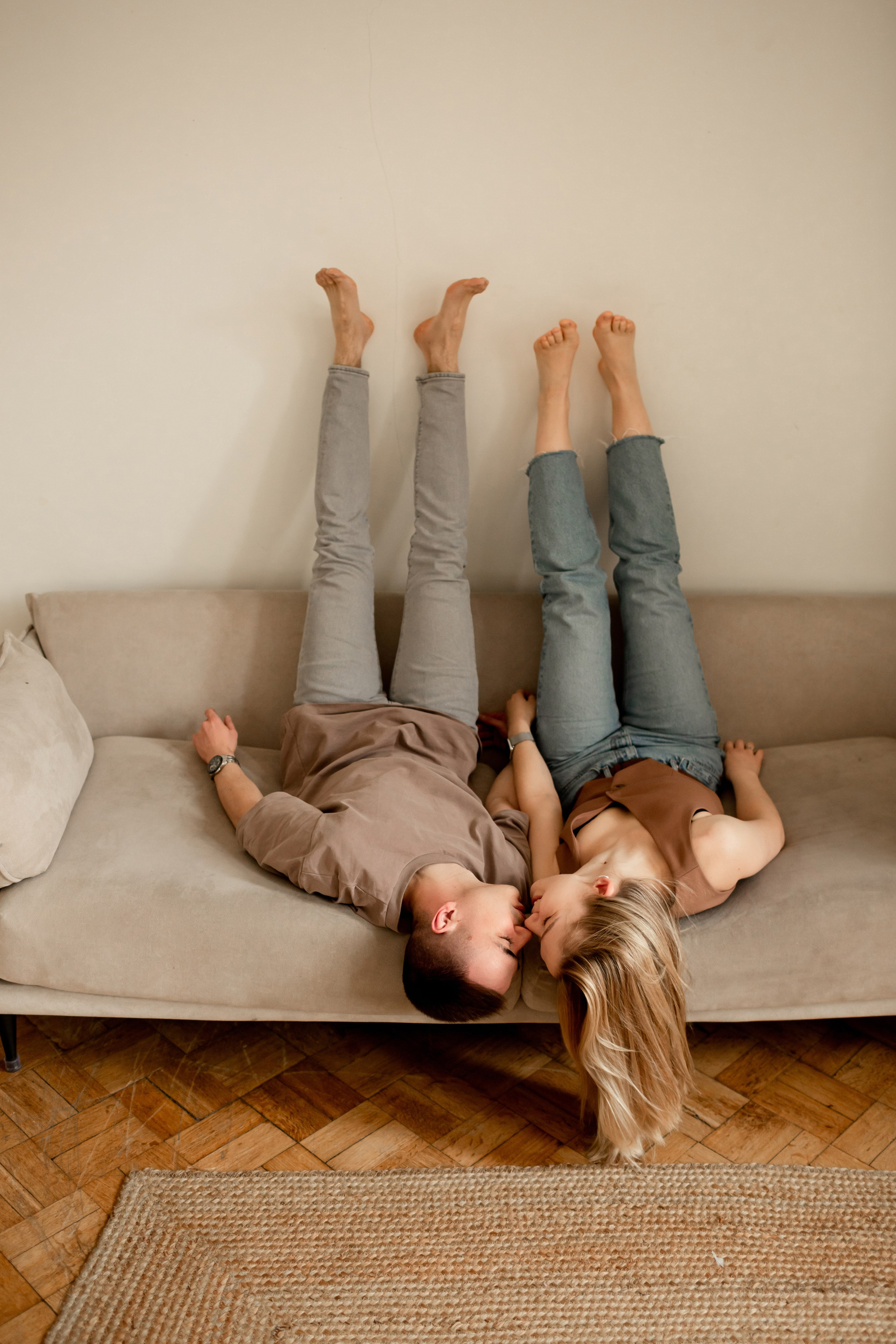 Семья Фурсал. Отрыв в студии. Свадебный фотограф Кирилл Белый