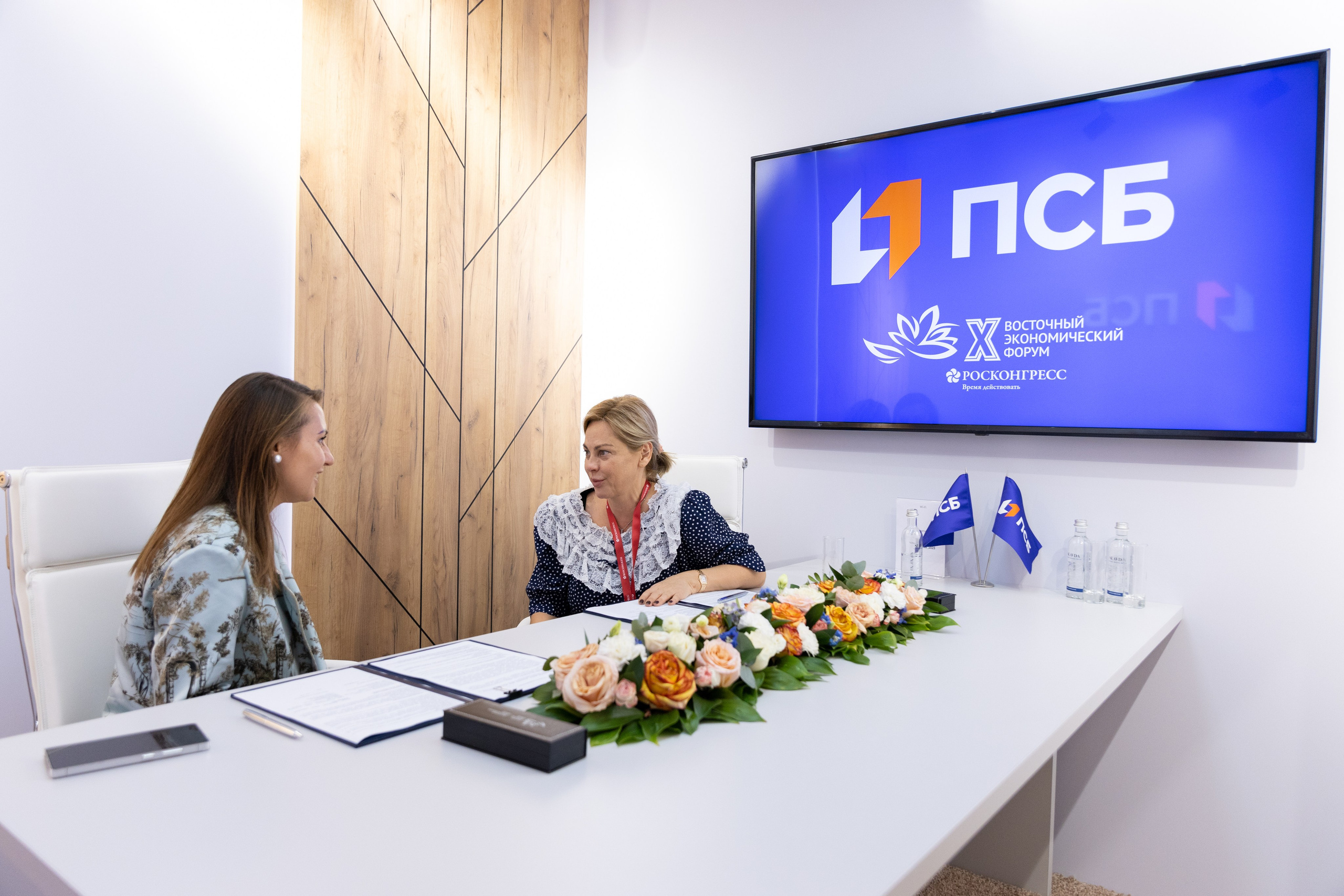 ВЭФ 2025. Олег Катакинов| Репортажный фотограф в городе у моря (Владивосток)