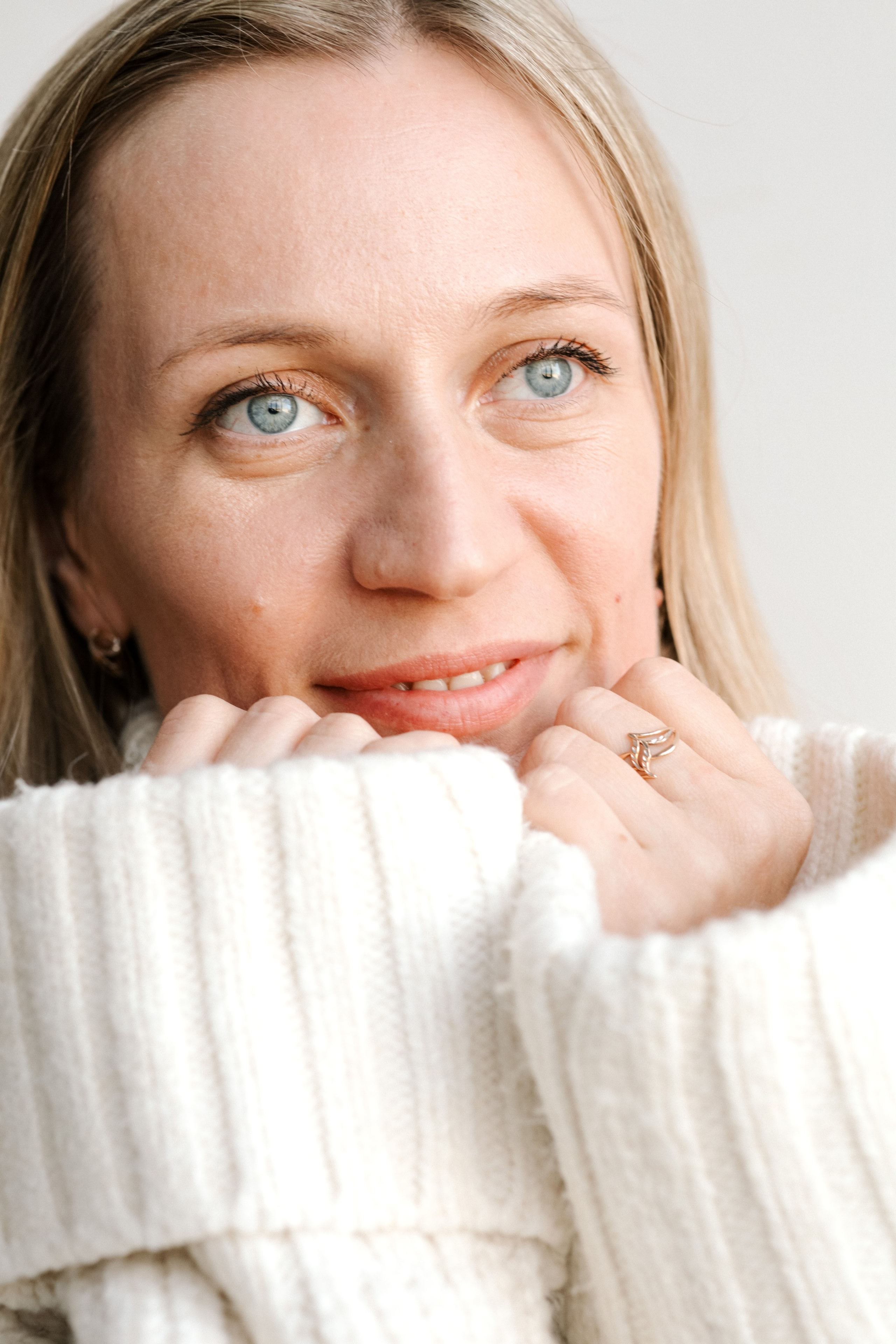 Света и Маша. Алёна Стерхова — Предметный и портретный фотограф. Ижевск