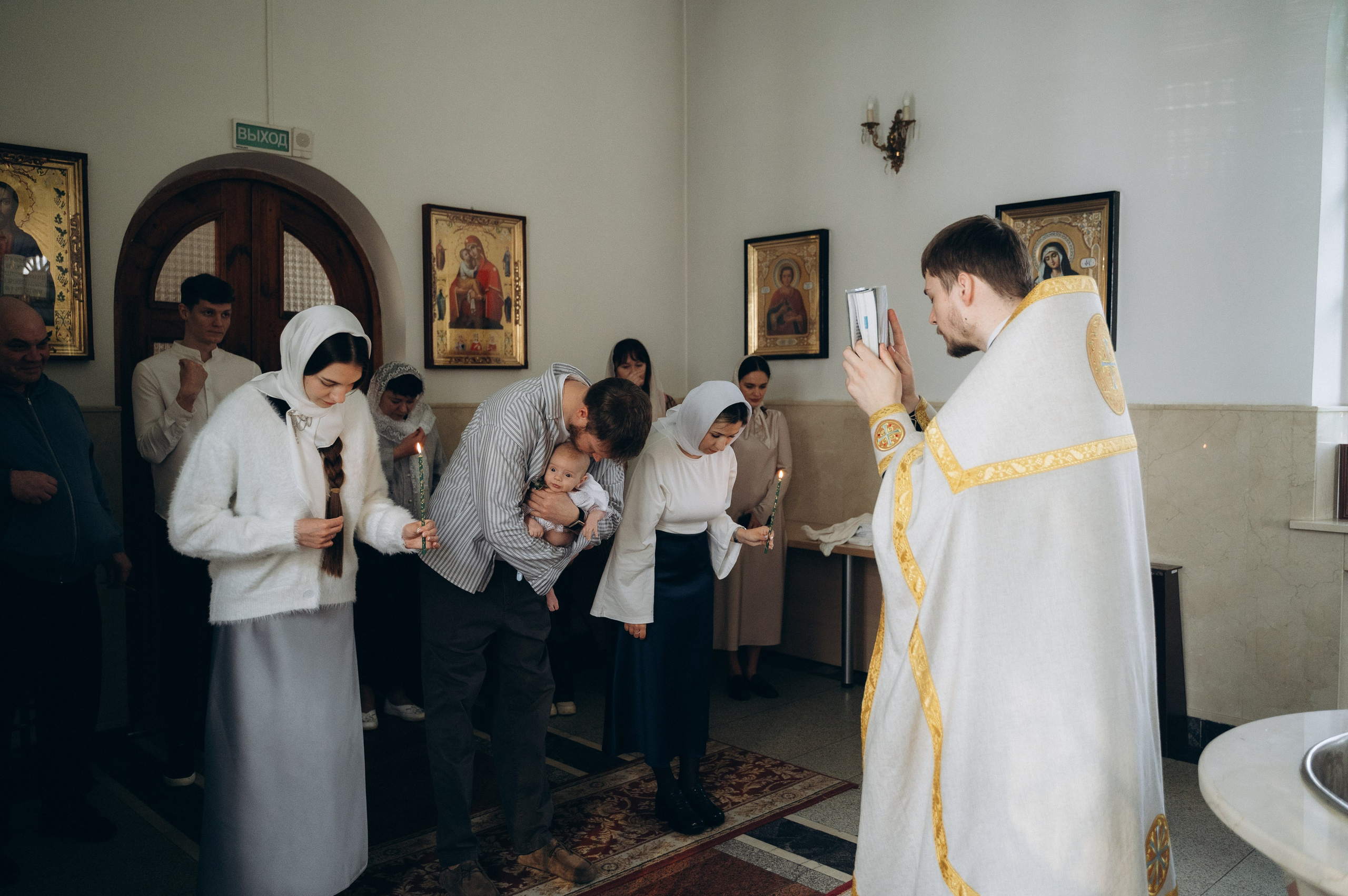 Крещение Артура (Храм Марии Магдалины). Семейный фотограф в Минске Дарья Дреко