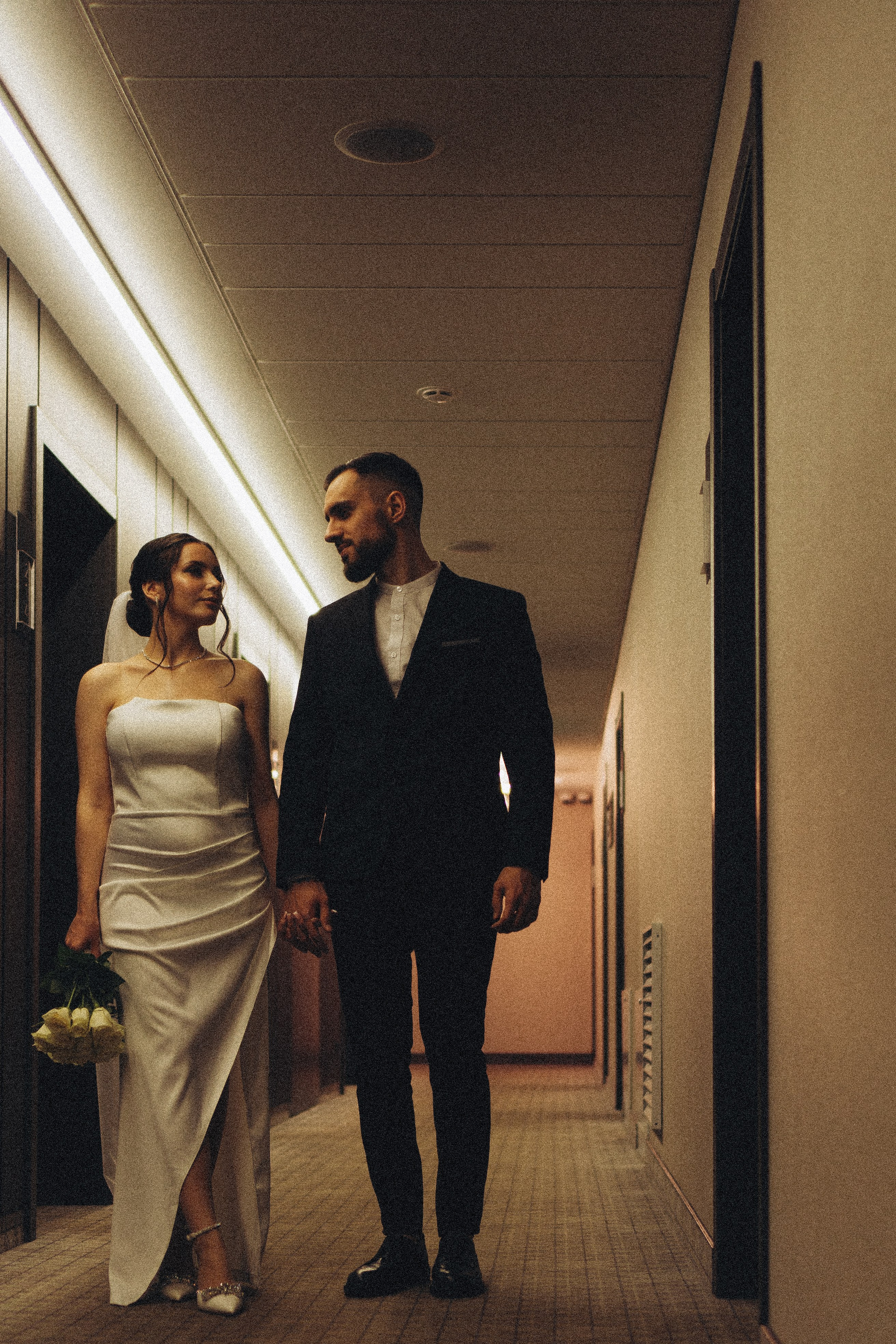 СВАДЕБНАЯ СЬЕМКА СБОРОВ ЖЕНИХА И НЕВЕСТЫ В ОТЕЛЕ И ТАКЖЕ ФОТОСЕССИИЯ В ОТЕЛЕЕ МЕГАПОЛИС БРЯНСК. Профессиональный фотограф, Санкт-Петербург — Виктория Богомолова