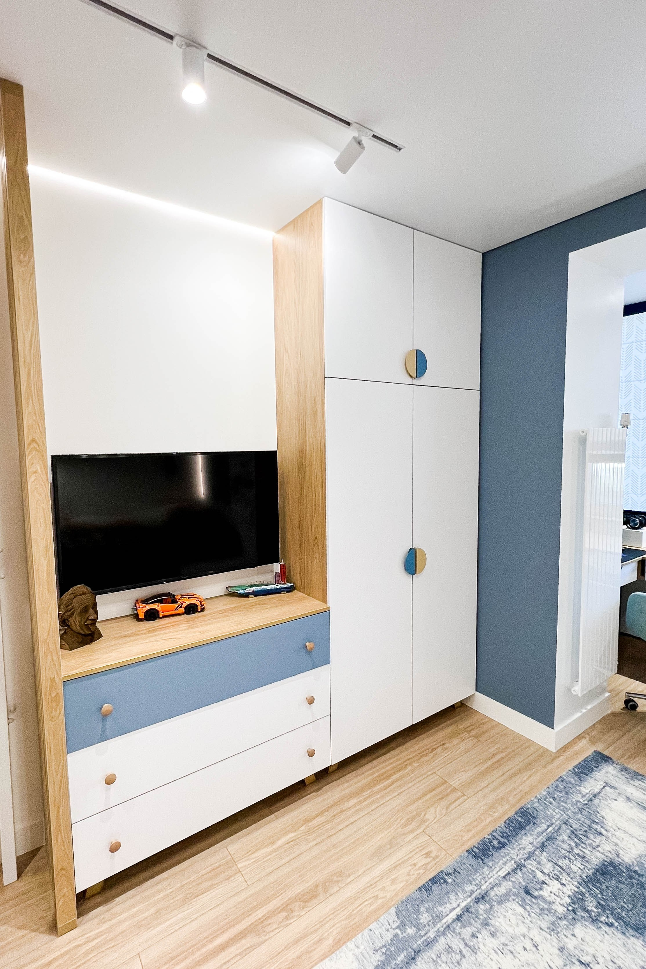 The apartment is in a modern style. Fotograf Dmitrii Donets