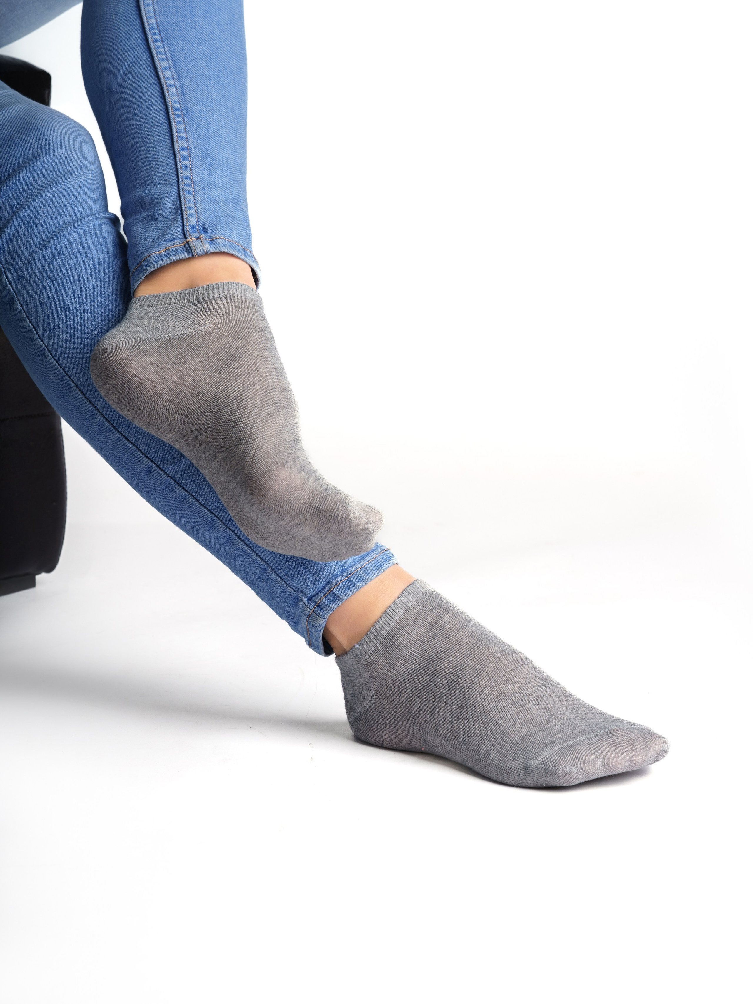 Носки и обувь. KED Production — продакшн из СПб. Создаём фото, видео и контент, который помогает брендам и селлерам продавать больше