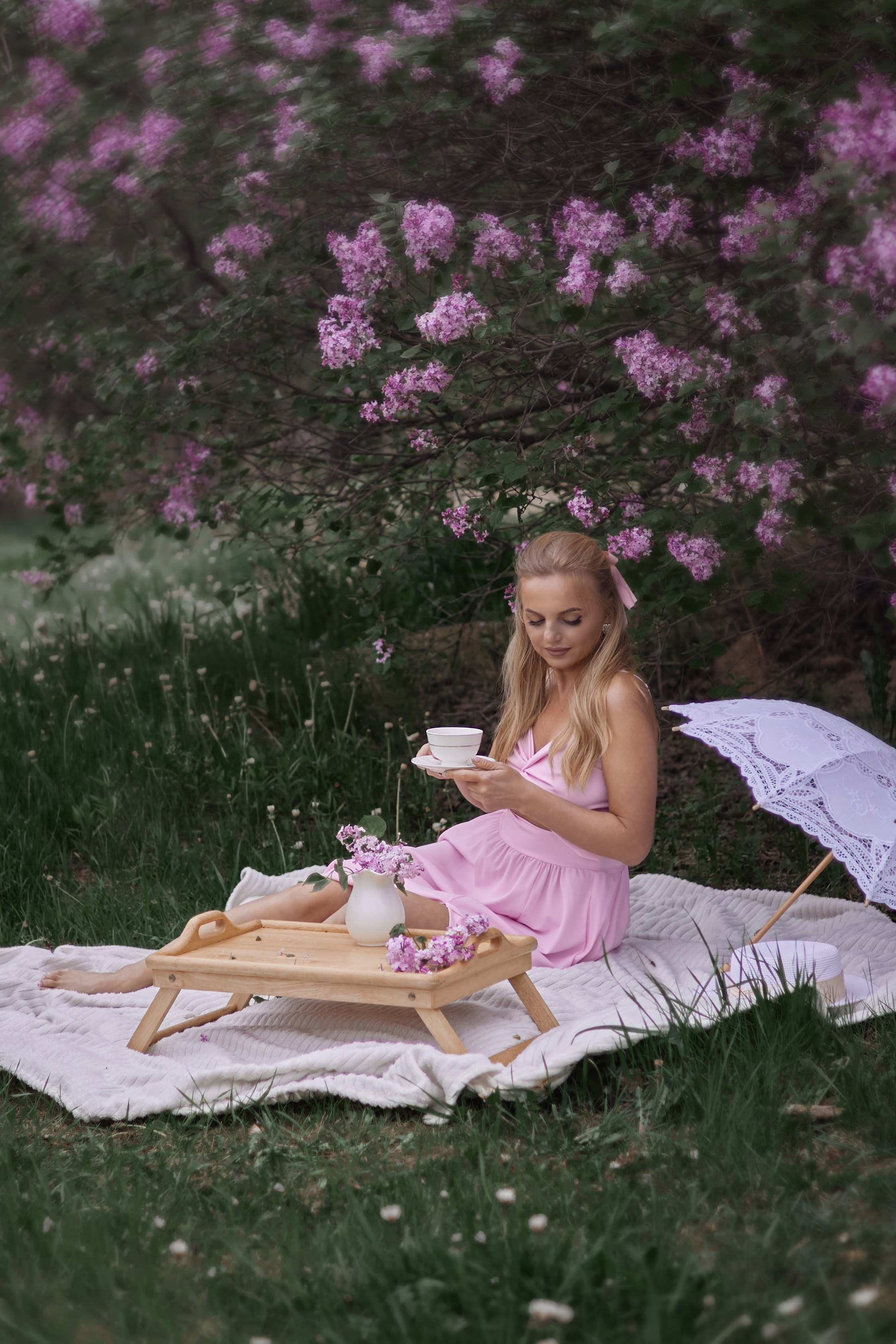 Ольга и сирень. Фотограф женского портрета, беременности и материнства Харькова Елена