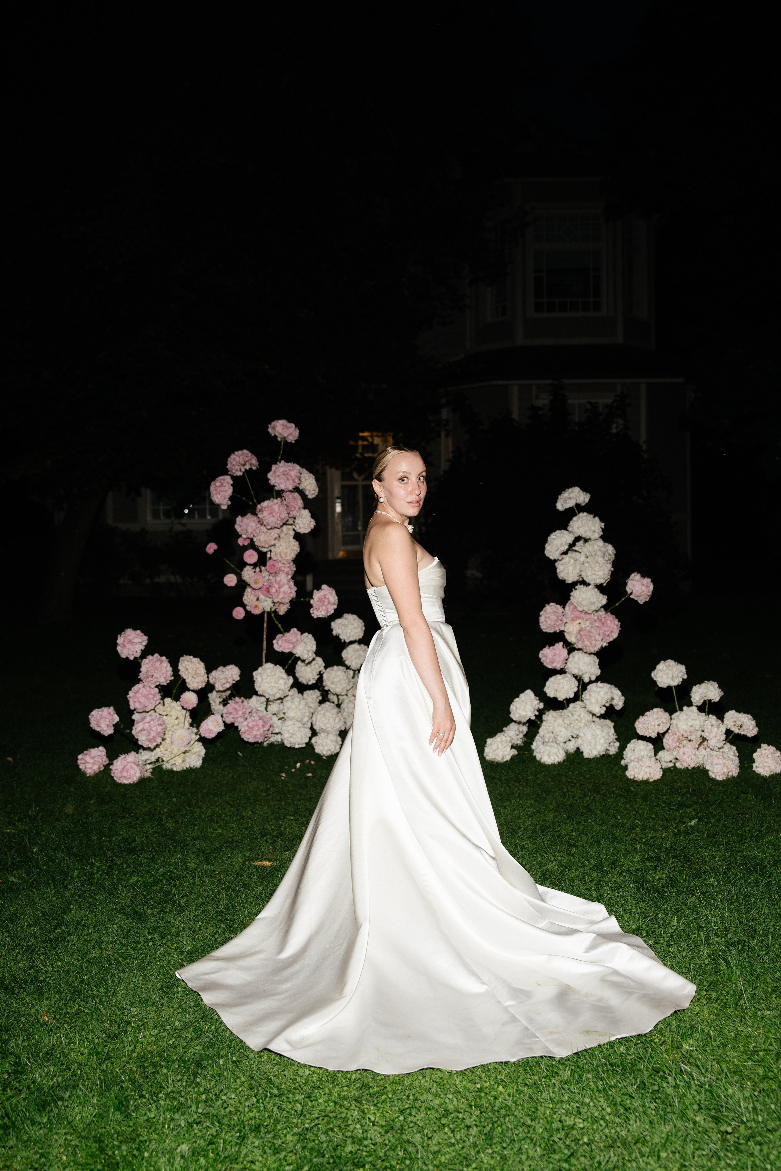 Юлия & Максим. Уютная свадьба в стиле современная классика на заливе. Свадебный фотограф организатор в Санкт-Петербурге Ассоль Опарина