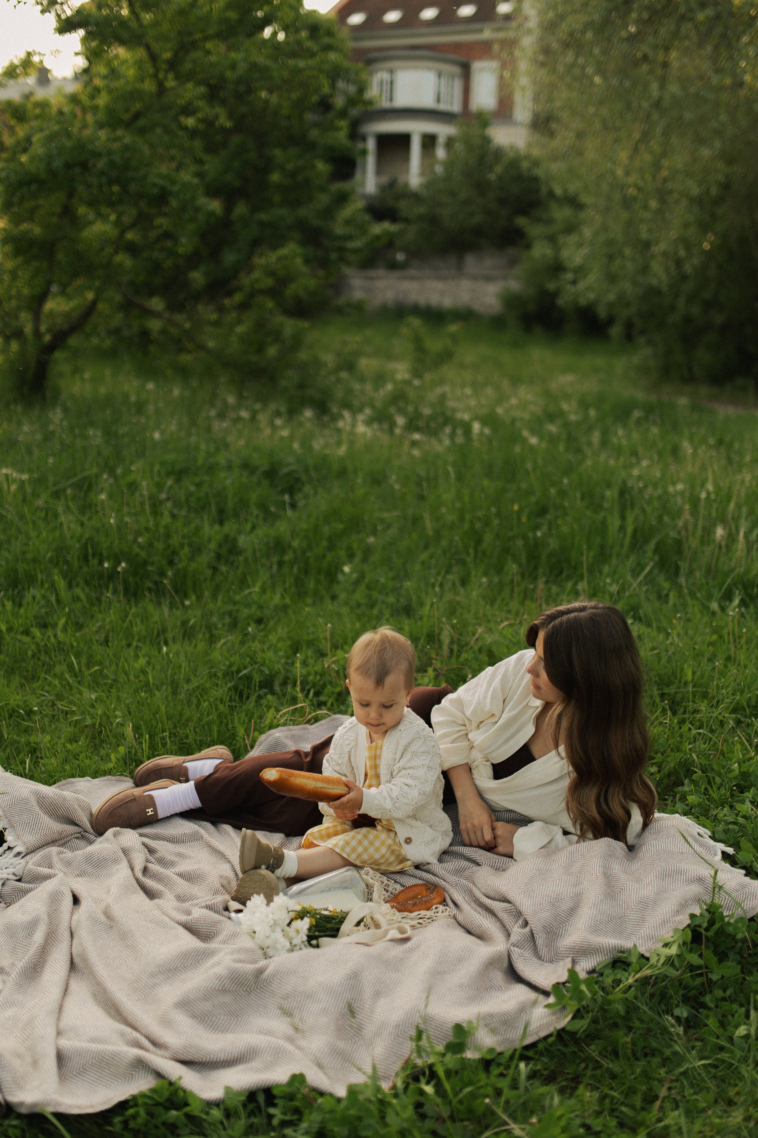 Лола и Софи. Главная