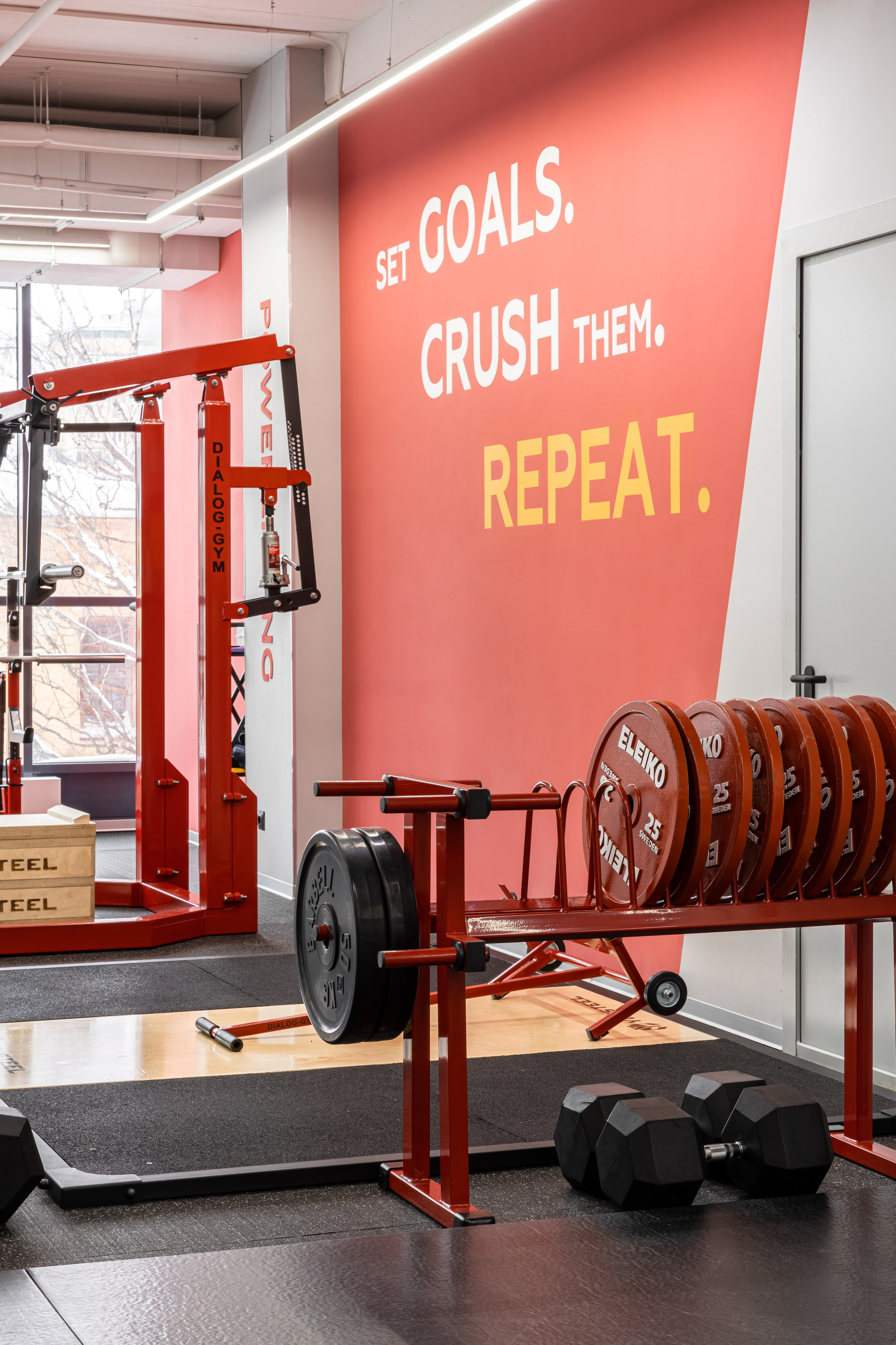 Фитнес-клуб Gym Station, г. Киров. Дизайнер Екатерина Рыблева. Иван Благушин. Интерьерный и архитектурный фотограф в Москве и Санкт-Петербурге