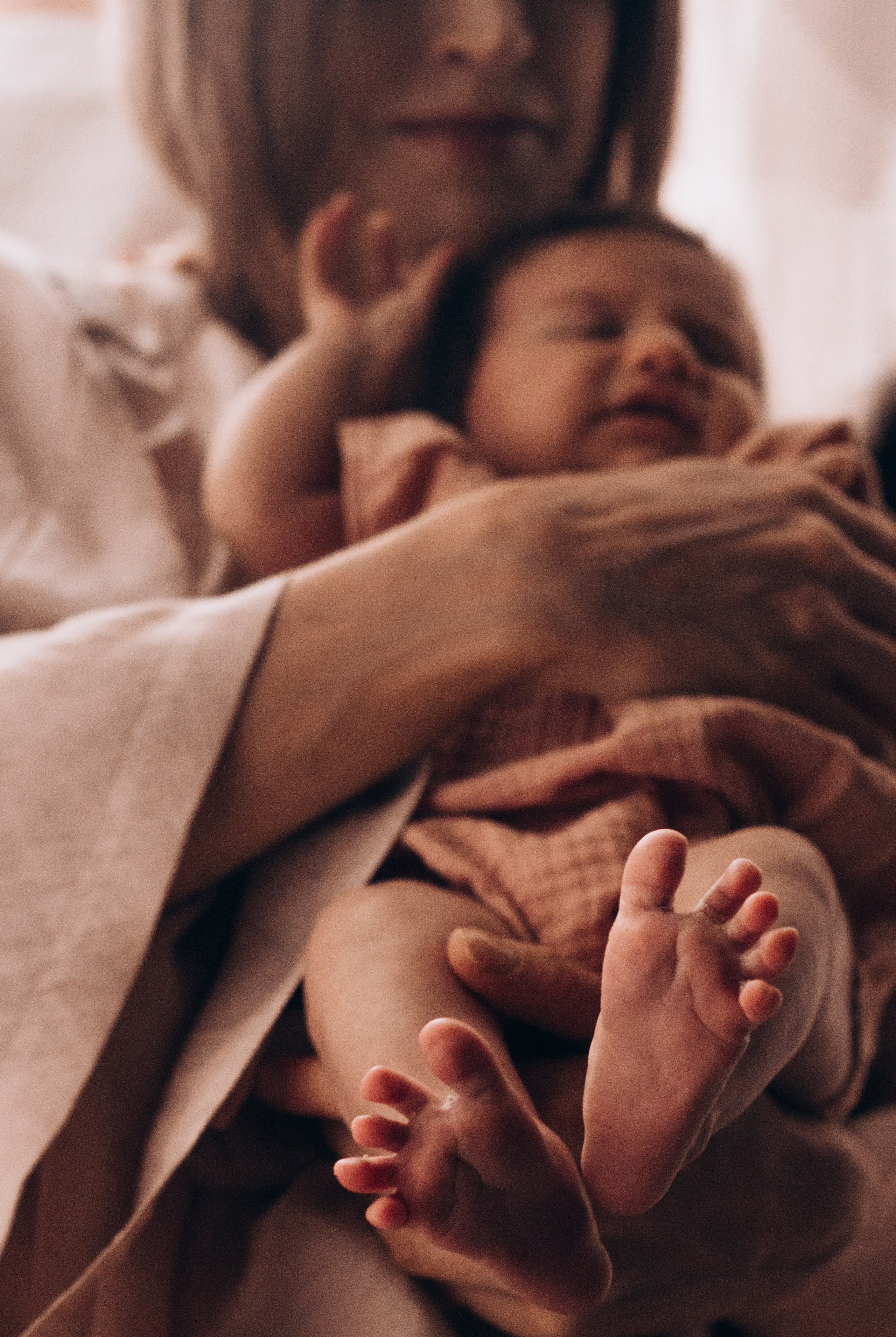 Многодетная мама. Семейный, ньюборн фотограф, фотограф на роды в Москве, Виктория Тюльдюкова