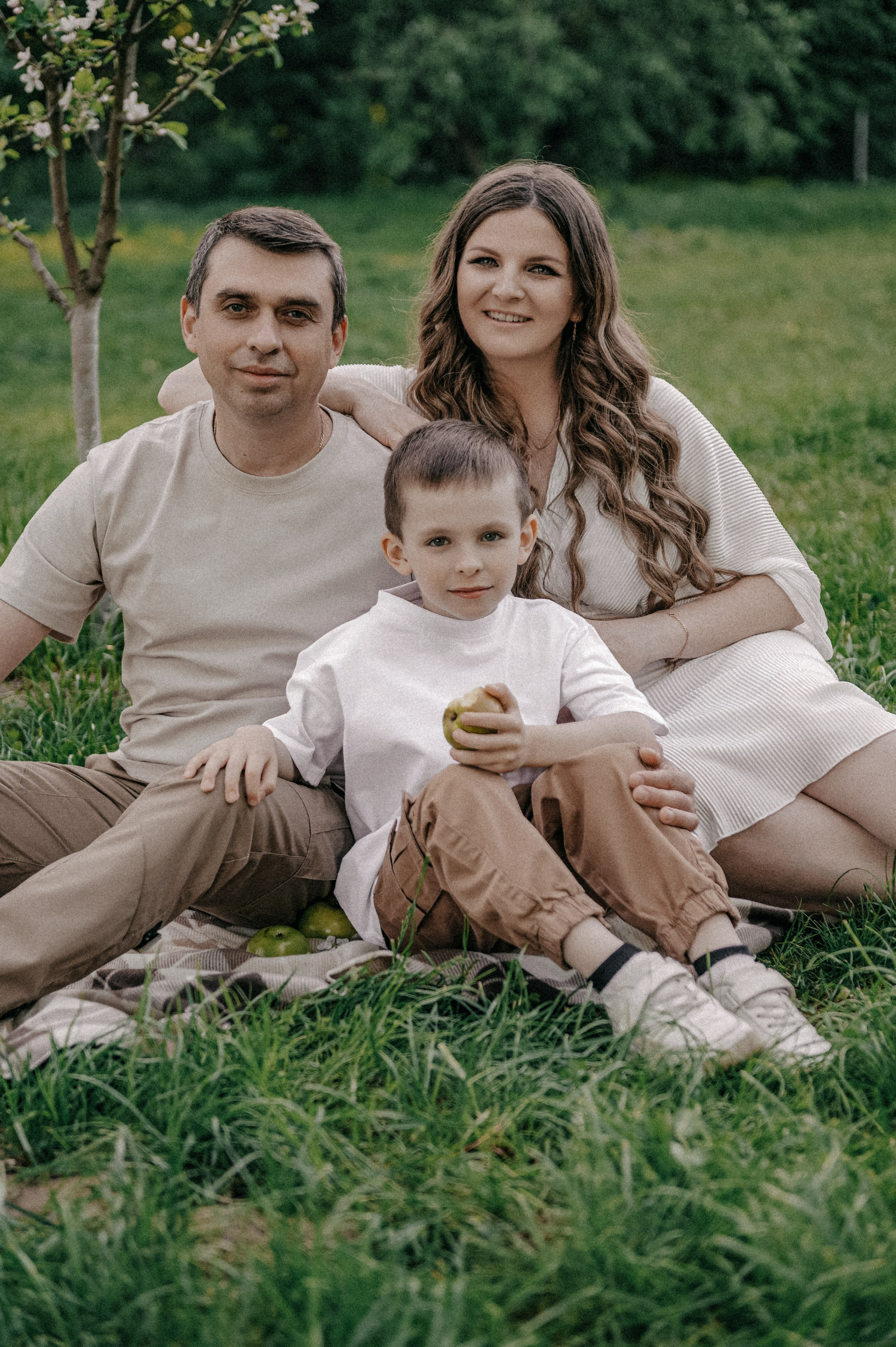 Весенняя фотопрогулка для Кристины и семьи в Гребнево. Свадебный и семейный фотограф Виктория Носачёва. Щелково, Москва и МО