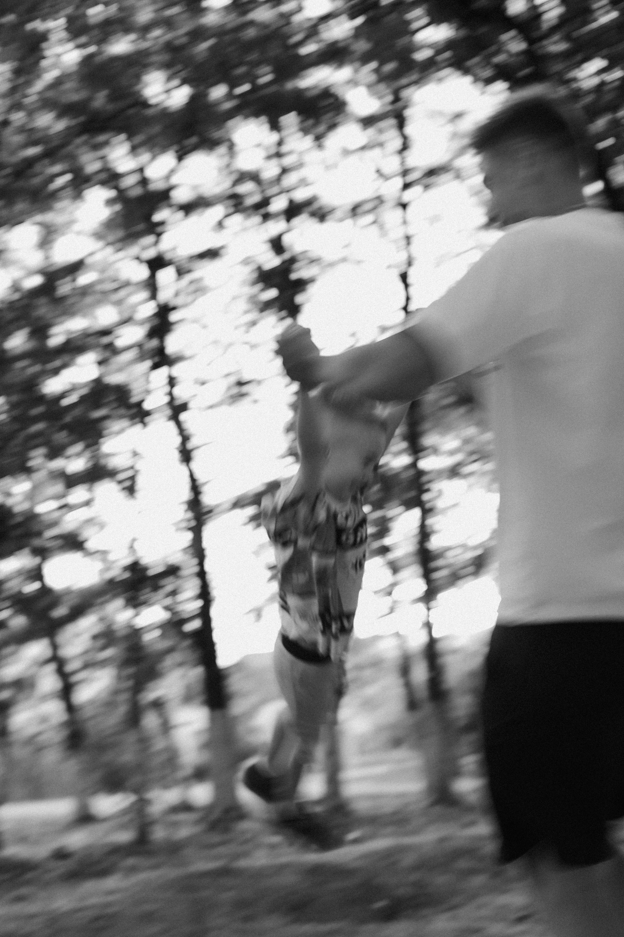 Папа учит сына кататься на велосипеде. Фотограф в Крыму | Виктория Нотевская