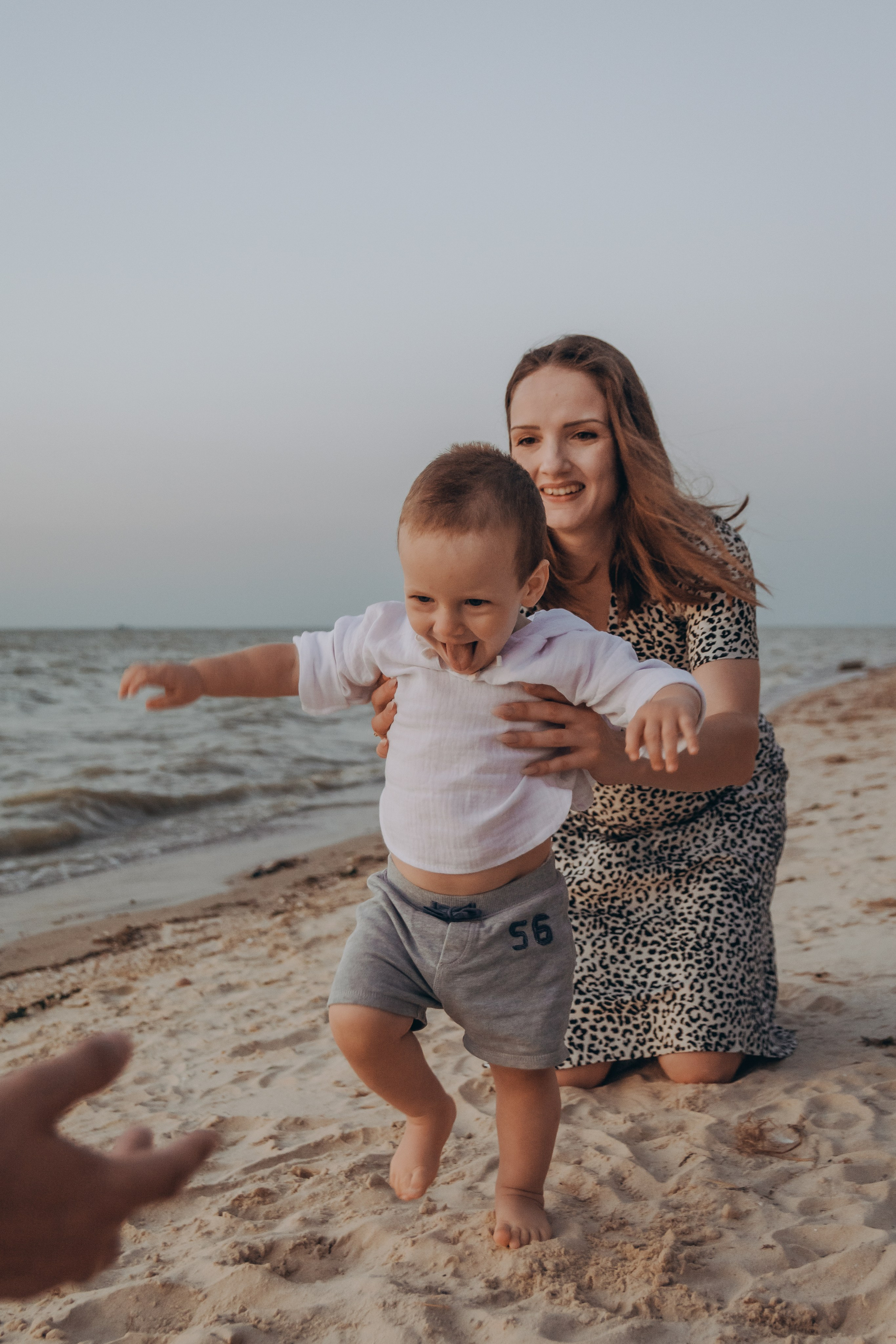 Фотосессия прогулки у моря. Семейный и детский фотограф Кущ Наташа