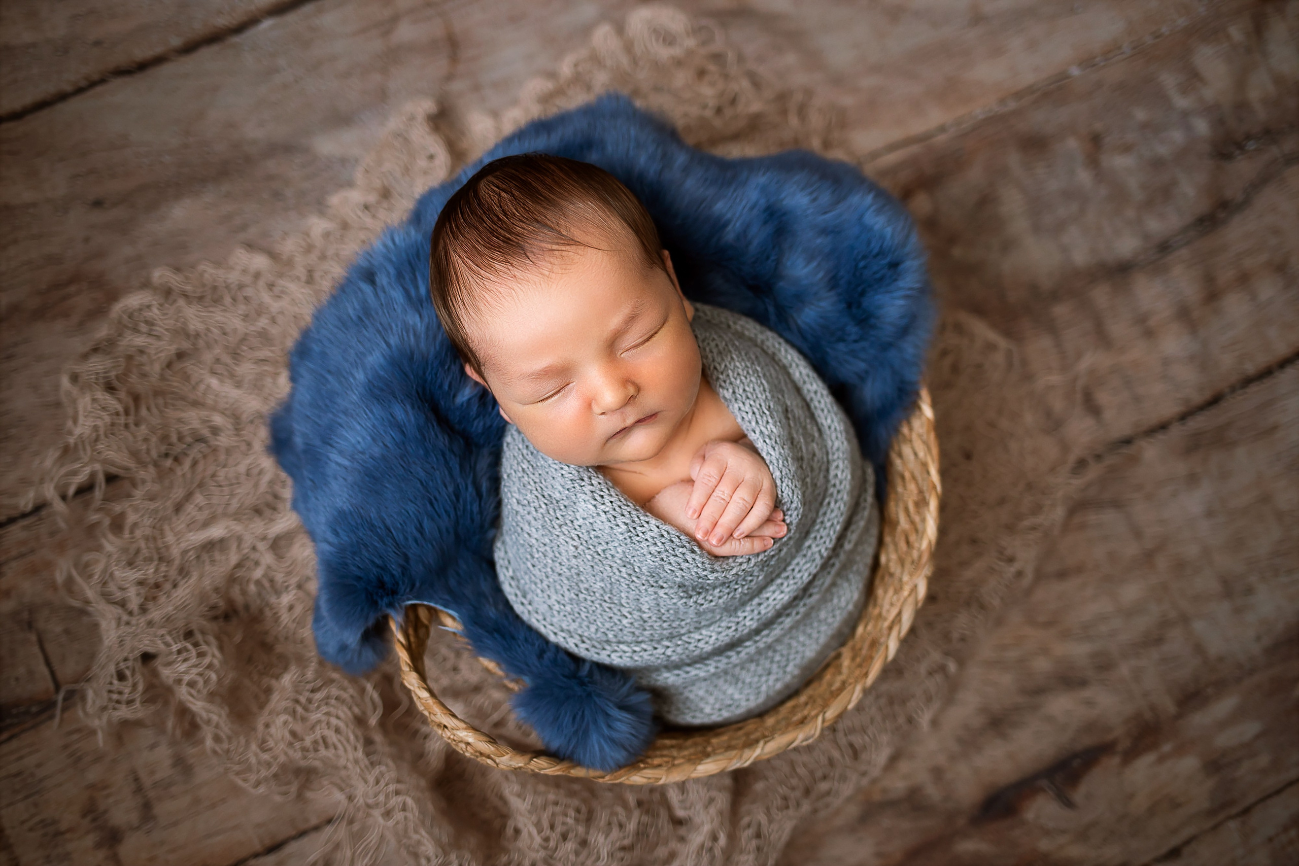 Фотосессия новорожденного. Фотограф новорожденных в Новосибирске