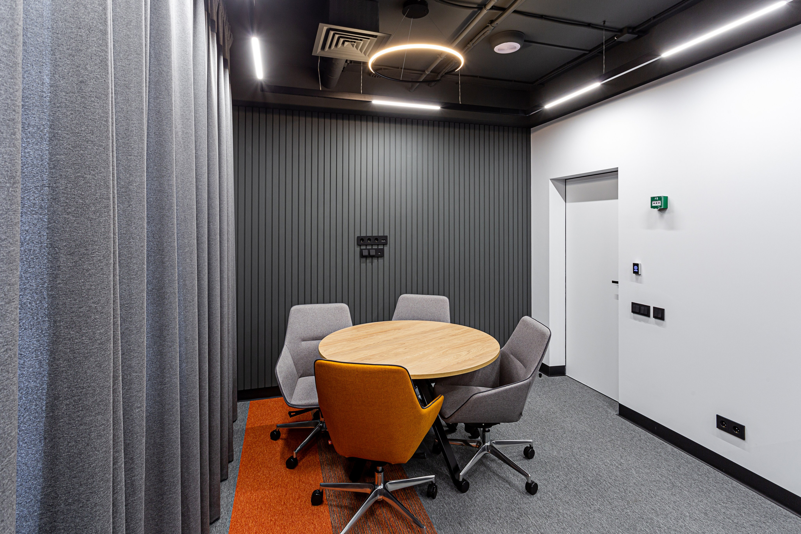 Офисы Инфотех. Контент фотограф, съемка для маркетплейсов, фуд съемка и репортажи в Новосибирске Ралия Галеева