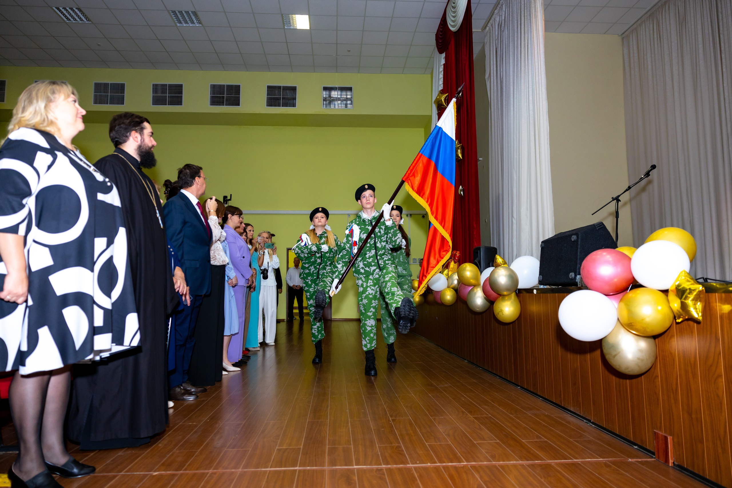 1 сентября. Дарья Бухреева — фотограф, видеограф и фототерапевт. Москва и мир