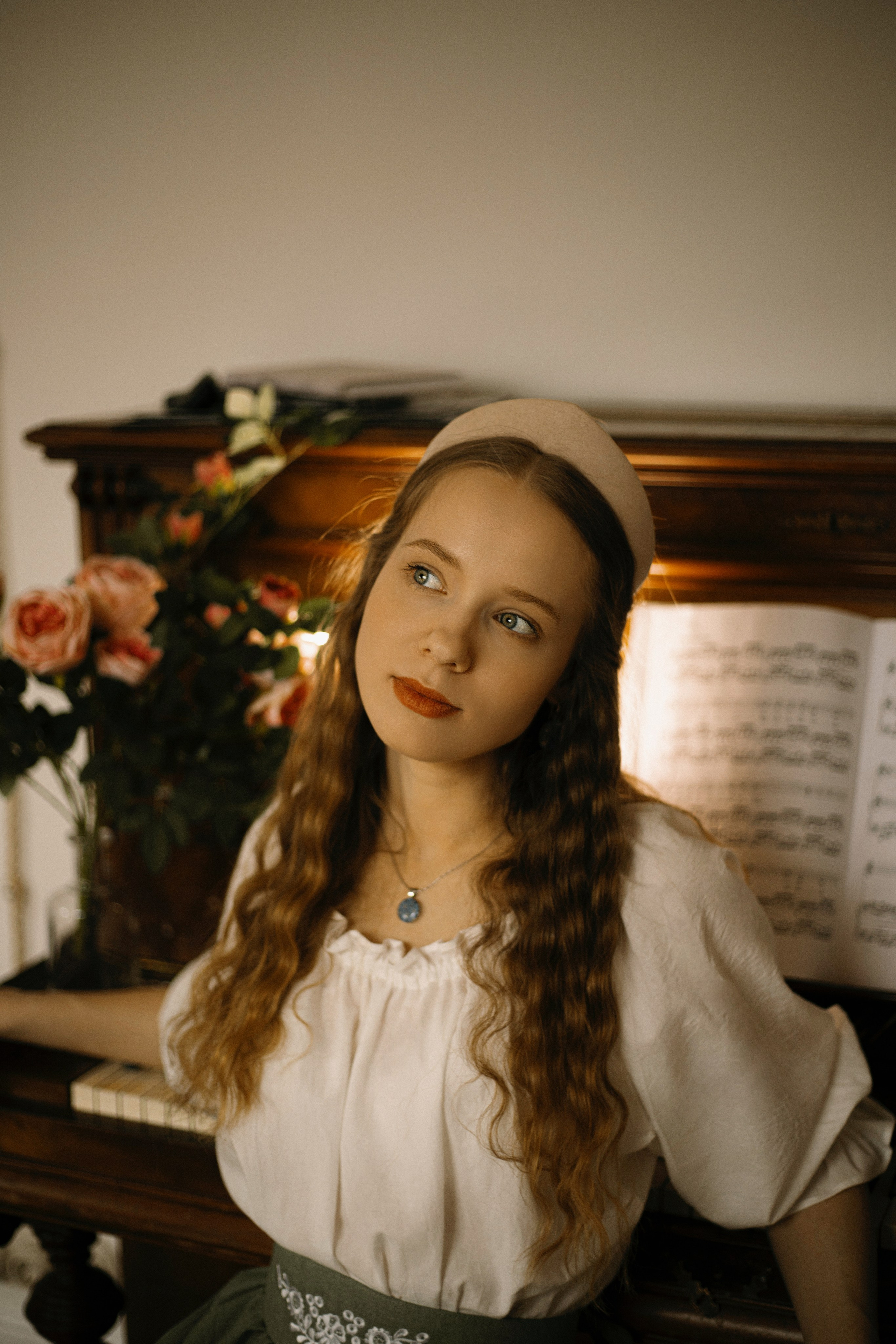 Полина: винтажная студия