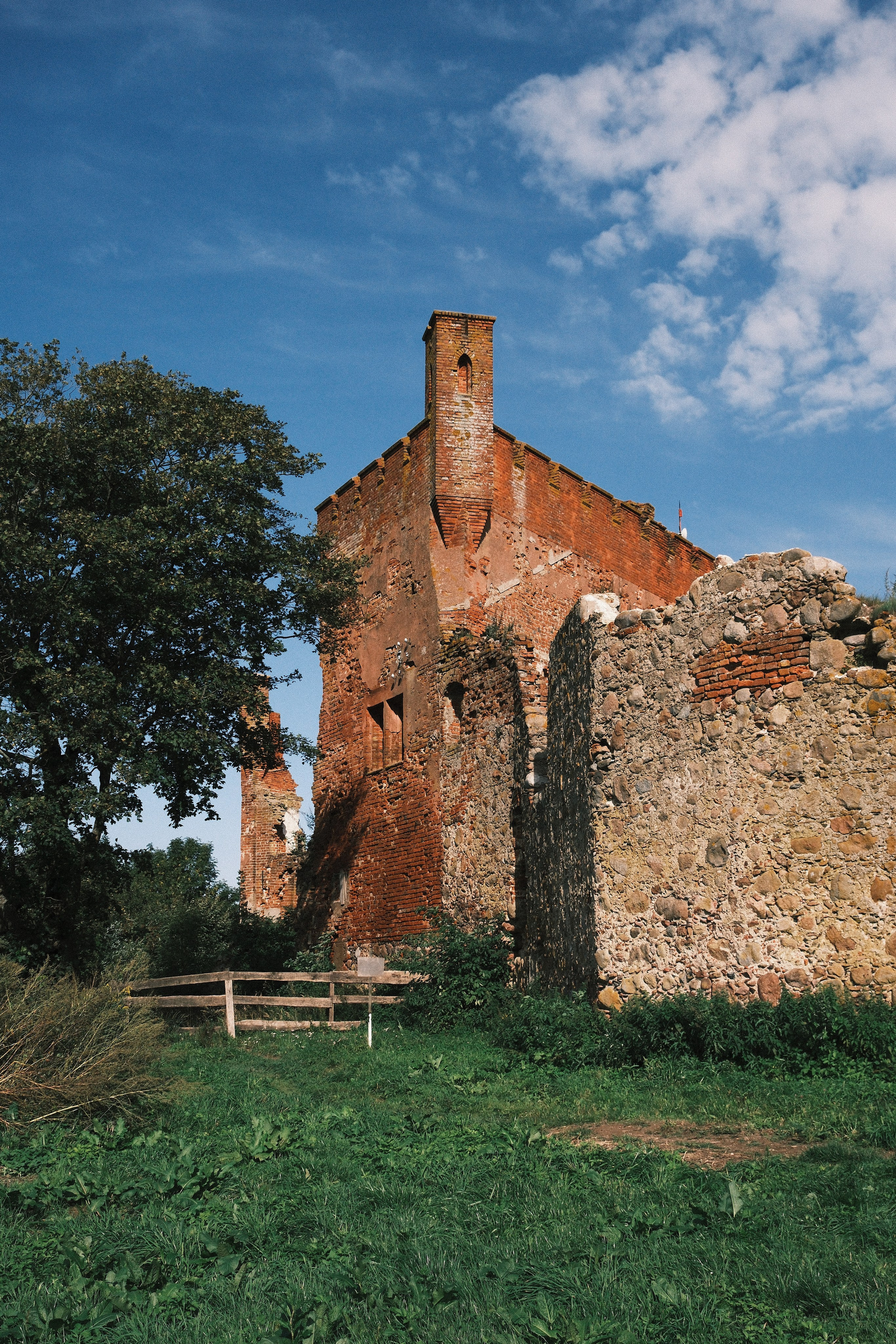 Koenigsberg. M. Neizvestniy — уличная и спортивная фотография