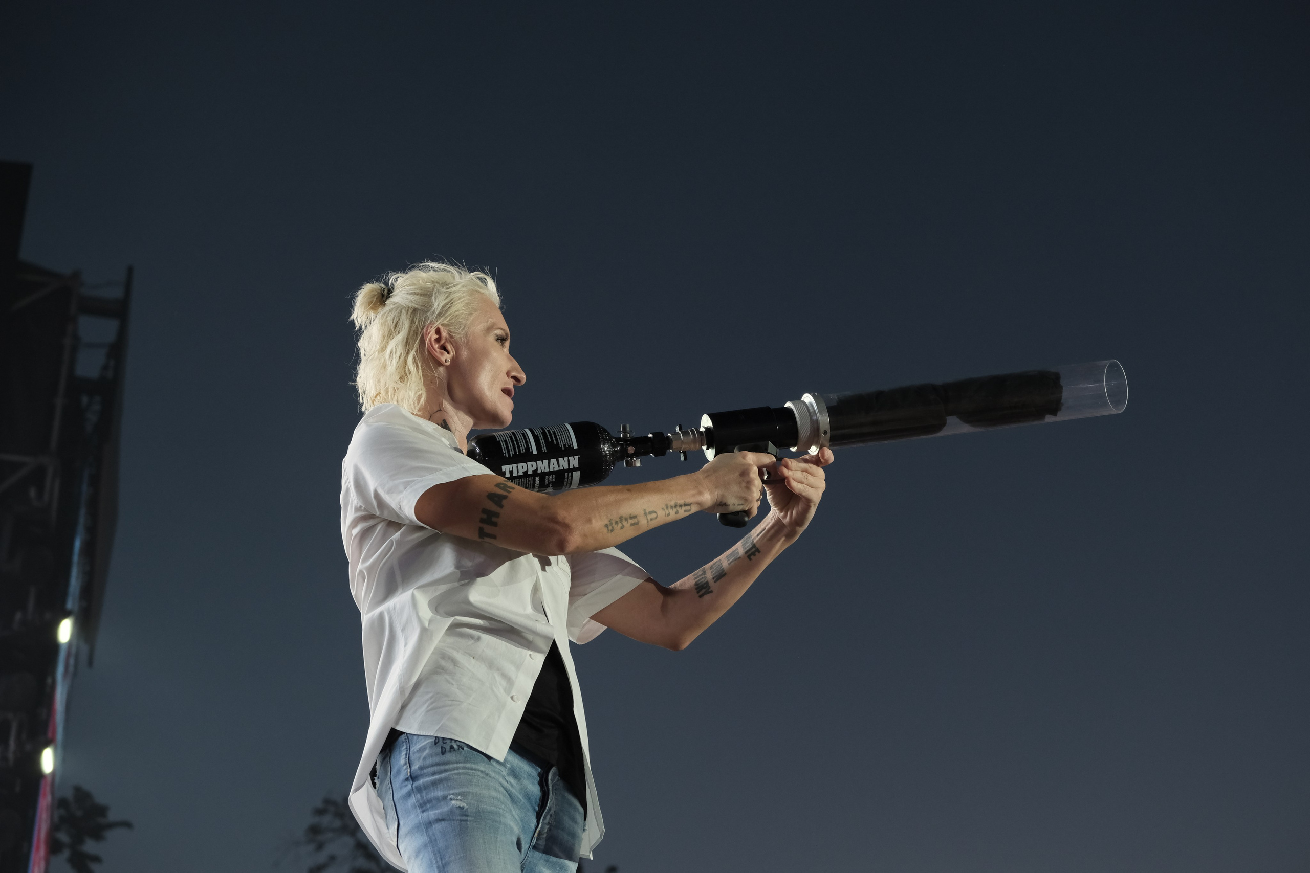 Диана Арбенина (группа «Ночные снайперы») — Москва, МТС Live Лето 2024. RedGeek - блогер и стручњак за образовање и ИТ Кирил Ситнов