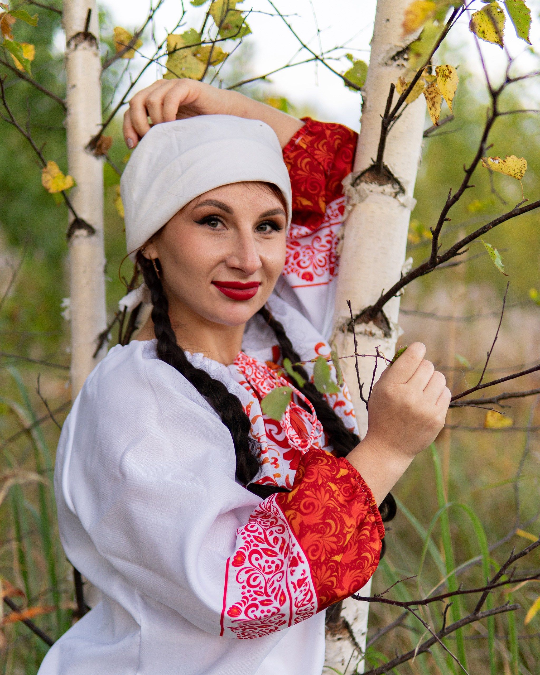 Тематическая \ Творческая \ Фотосъёмка в славянском наряде: Татьяна — гармония традиций и природы. Hannanovmoments
