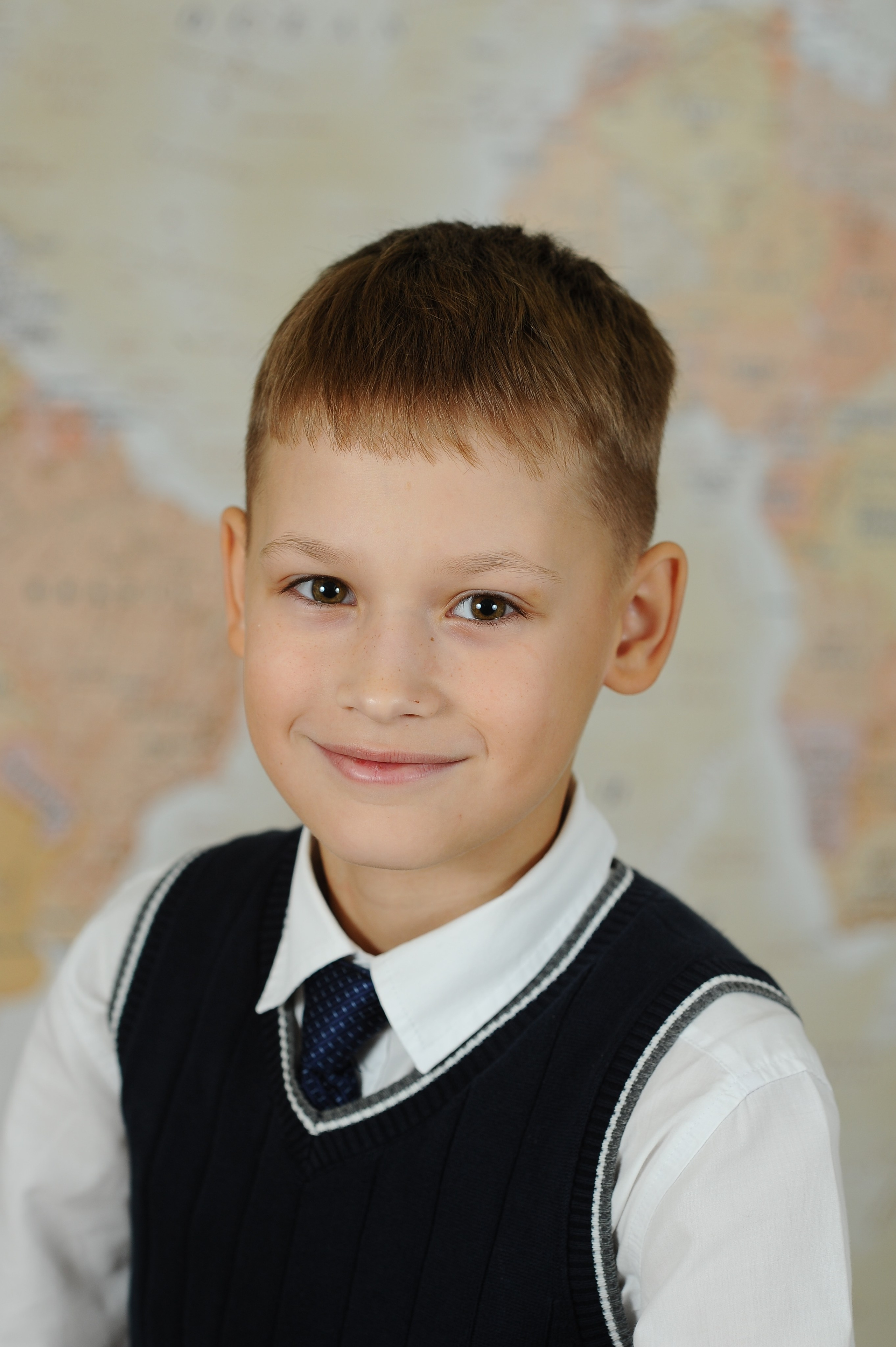 4 класс для альбома. Детский портрет