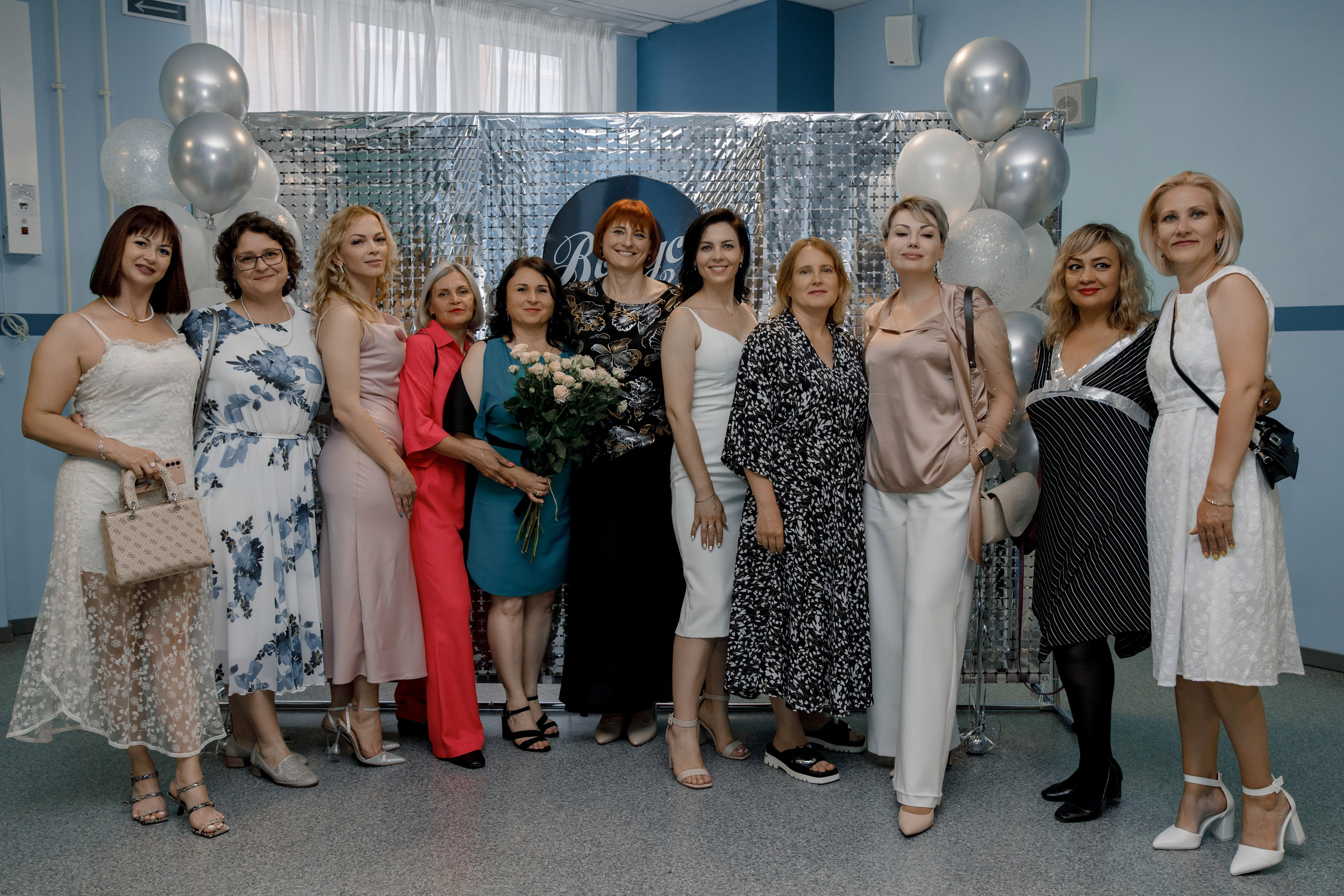 Выпускной школа 107 г Краснодар. Выпускные альбомы в Краснодарском крае