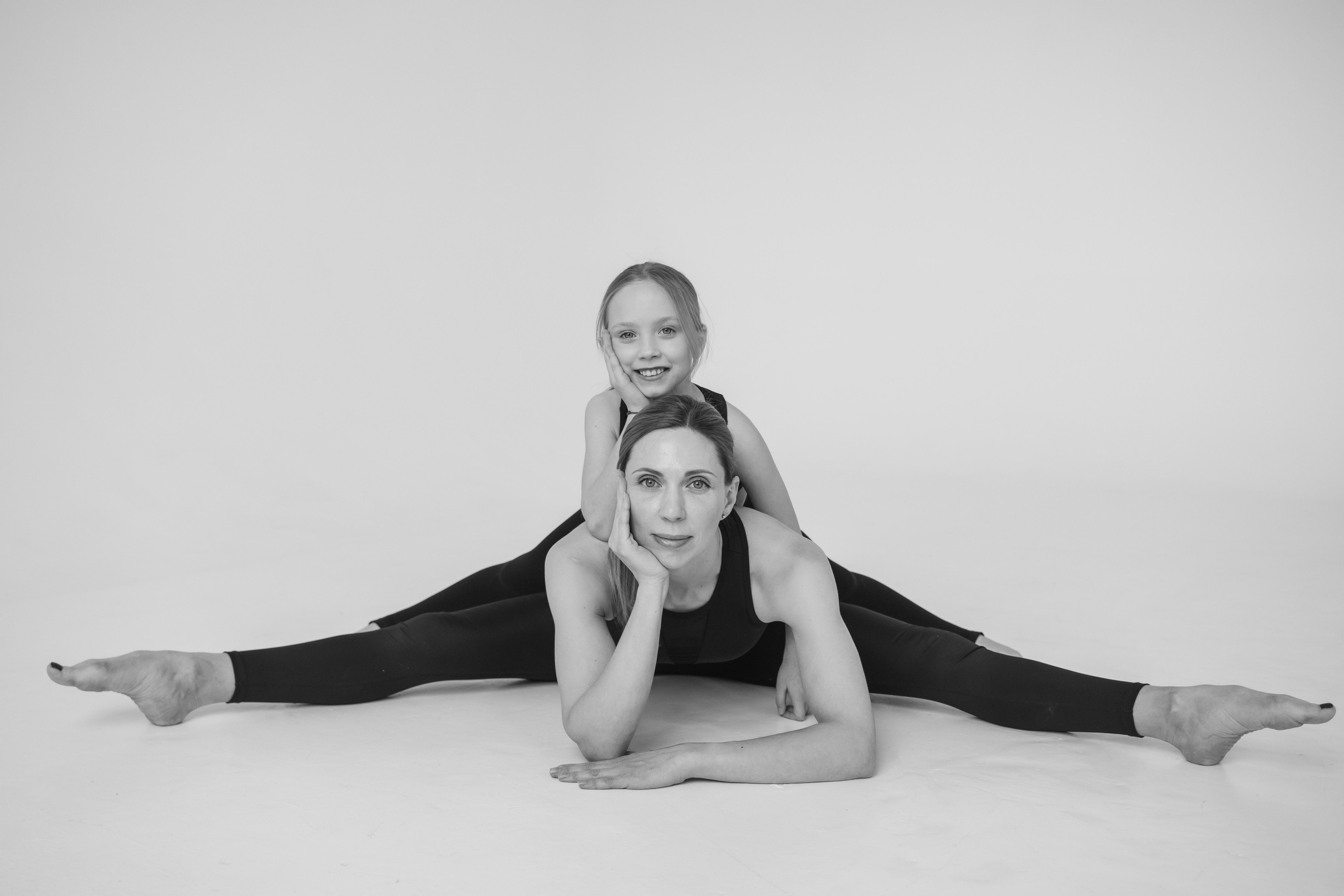 Мама и дочь. Главная