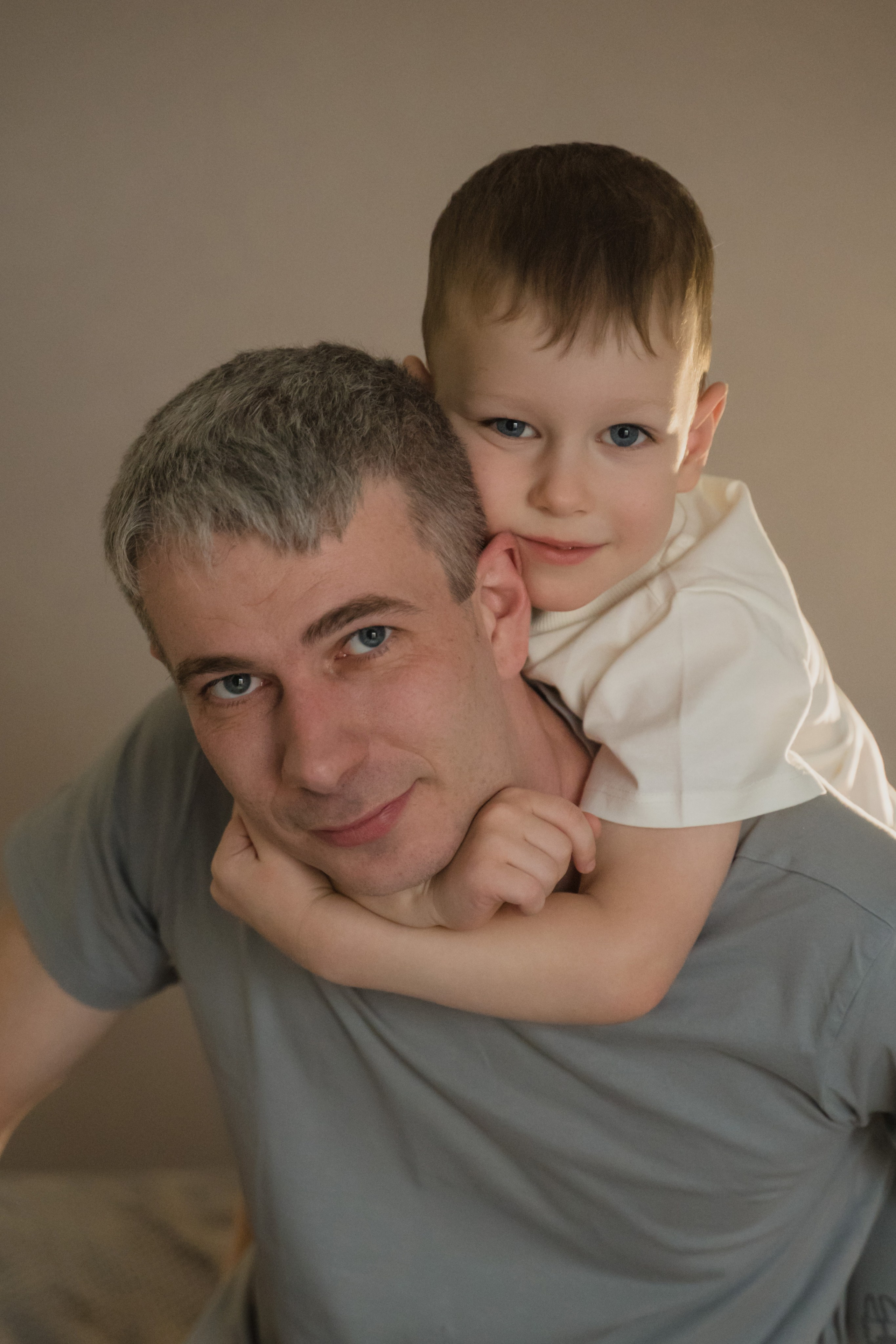 Предновогодний вечер. Главная