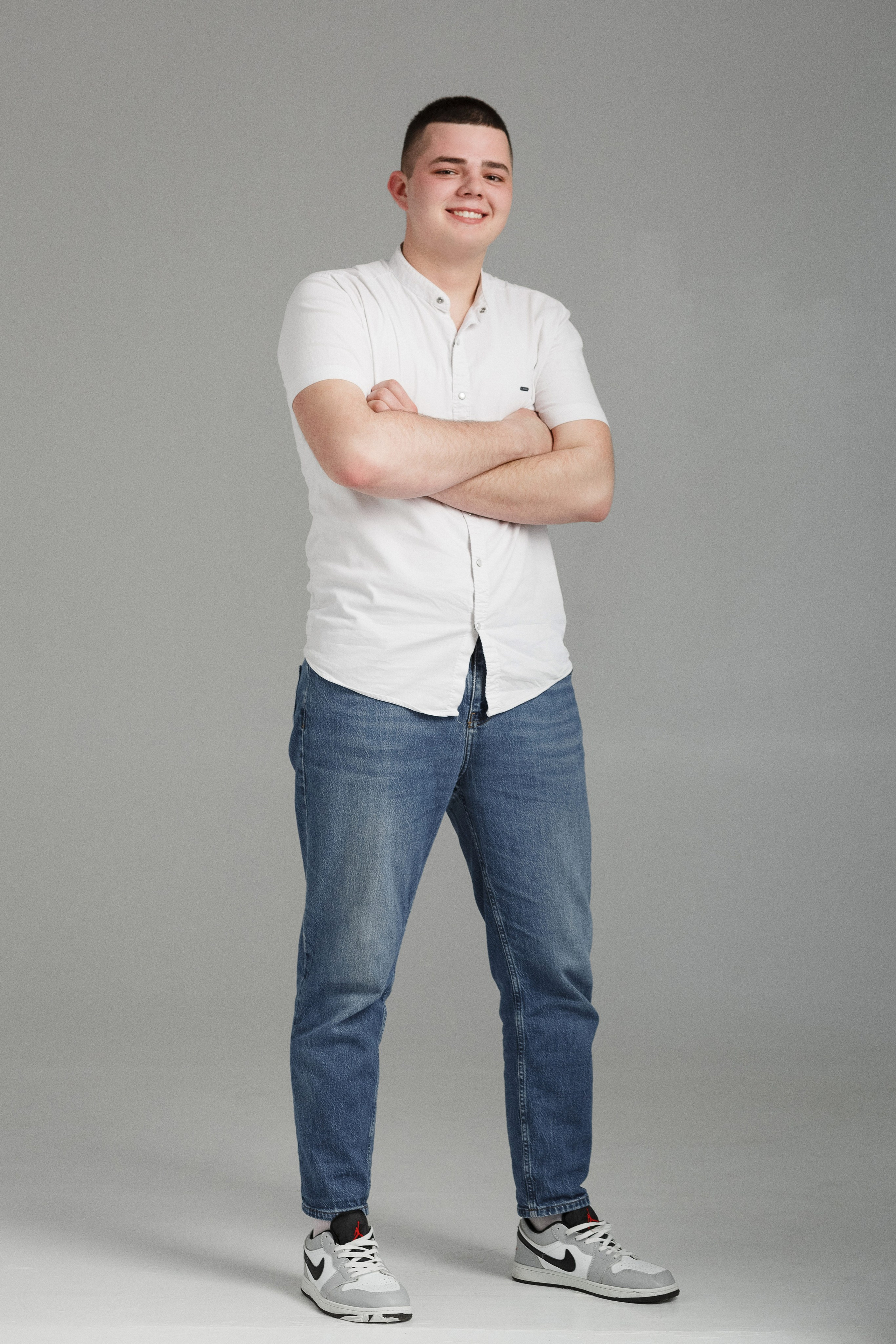 Фотосессия выпускников ДГТУ в фотостудии LIGHT в Таганроге. Свадебный и семейный фотограф в Таганроге Бакарюк Антон