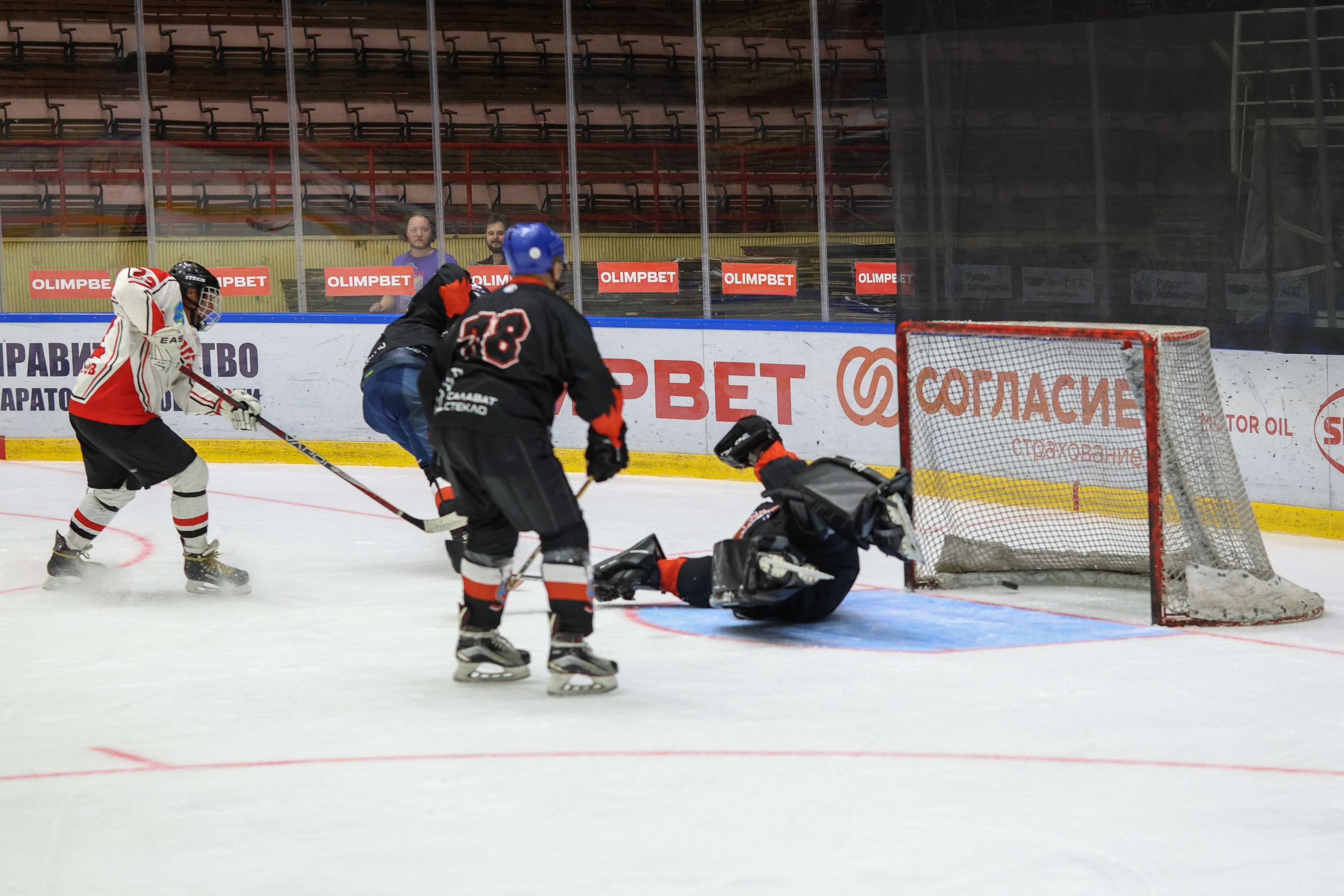 НПХЛ Саратов. Фотограф Дмитрий Алексеев