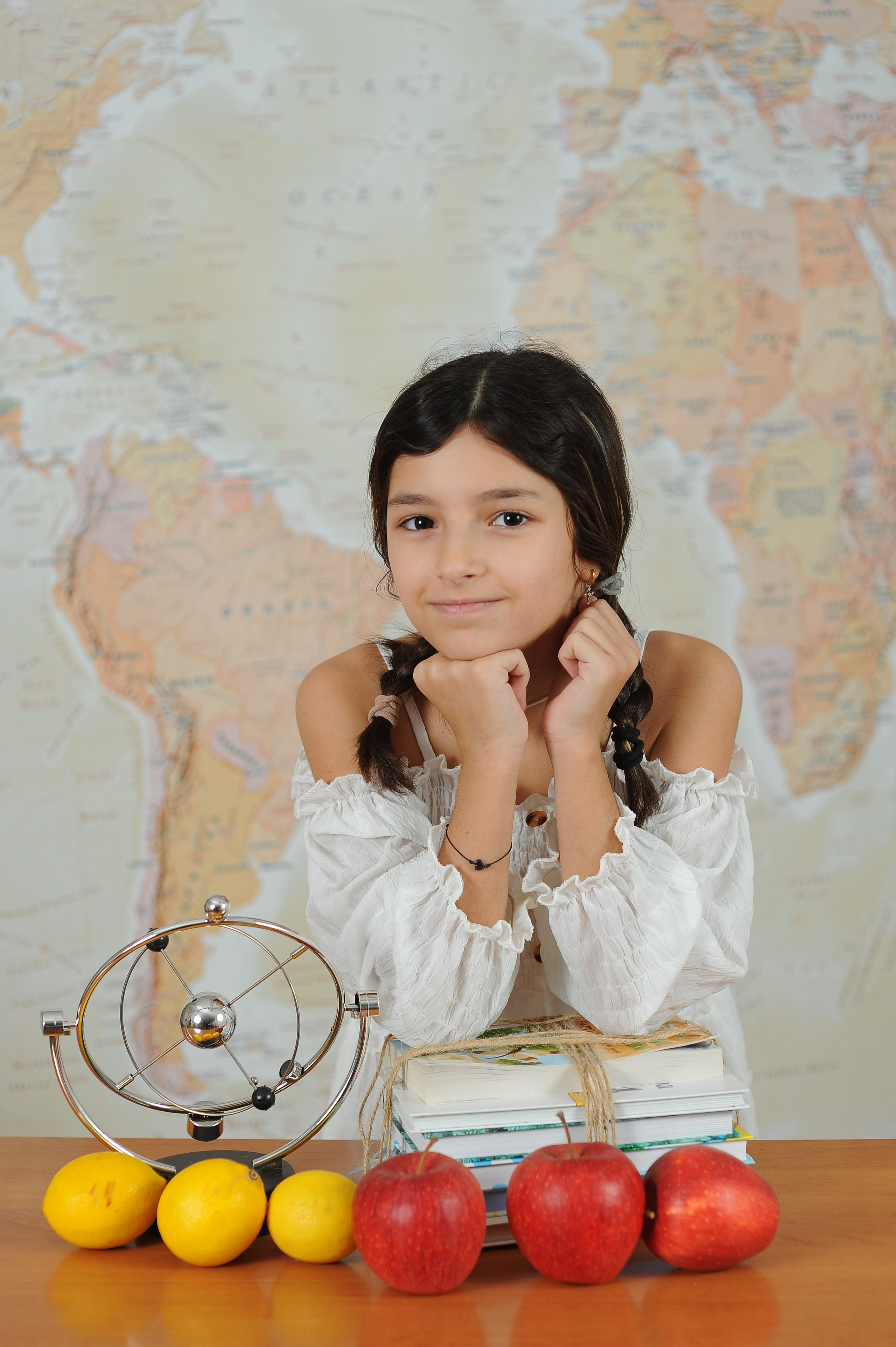 4 класс для альбома. Детский портрет