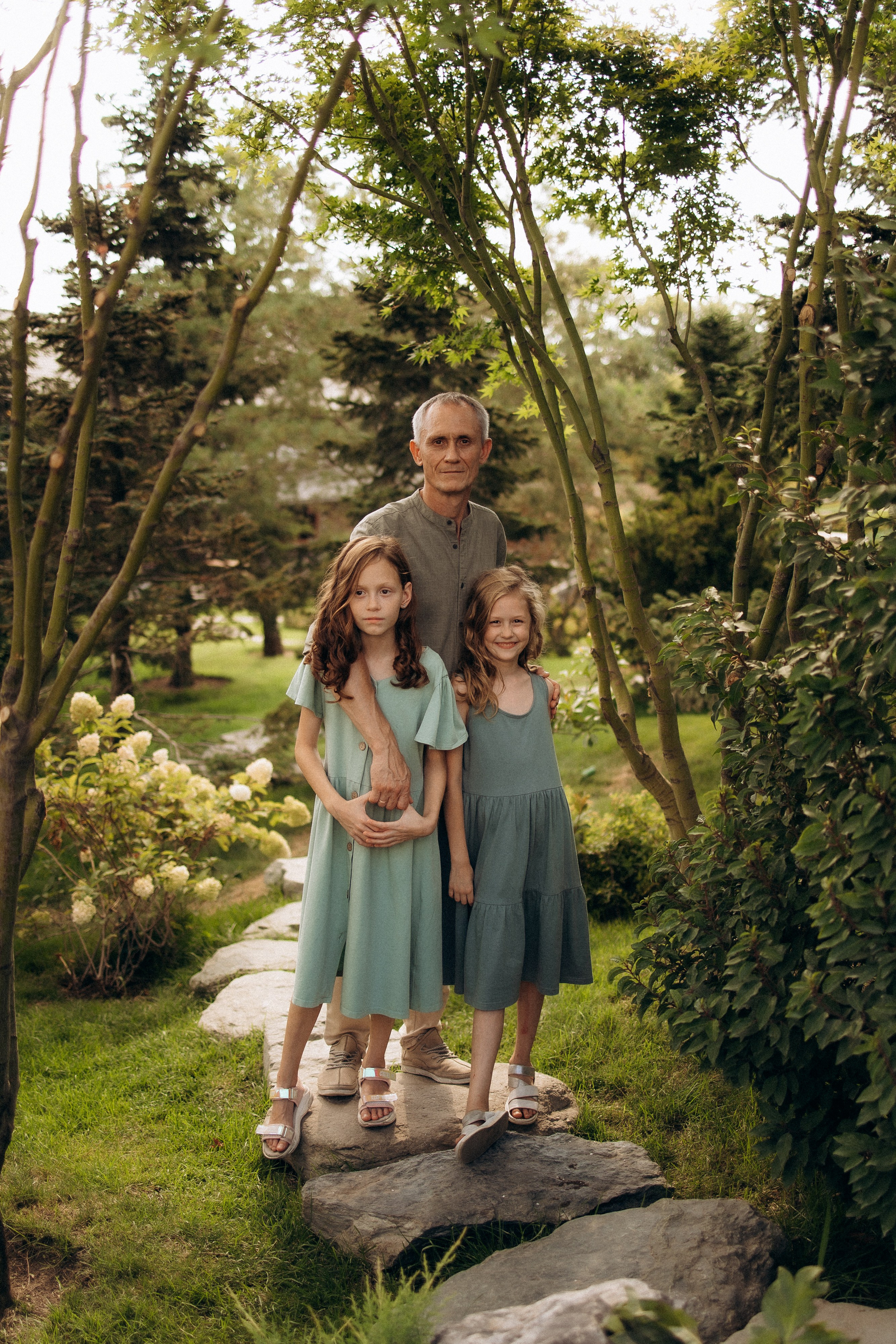 Семья в японском саду. Семейный фотограф в Краснодаре Храмова Анна