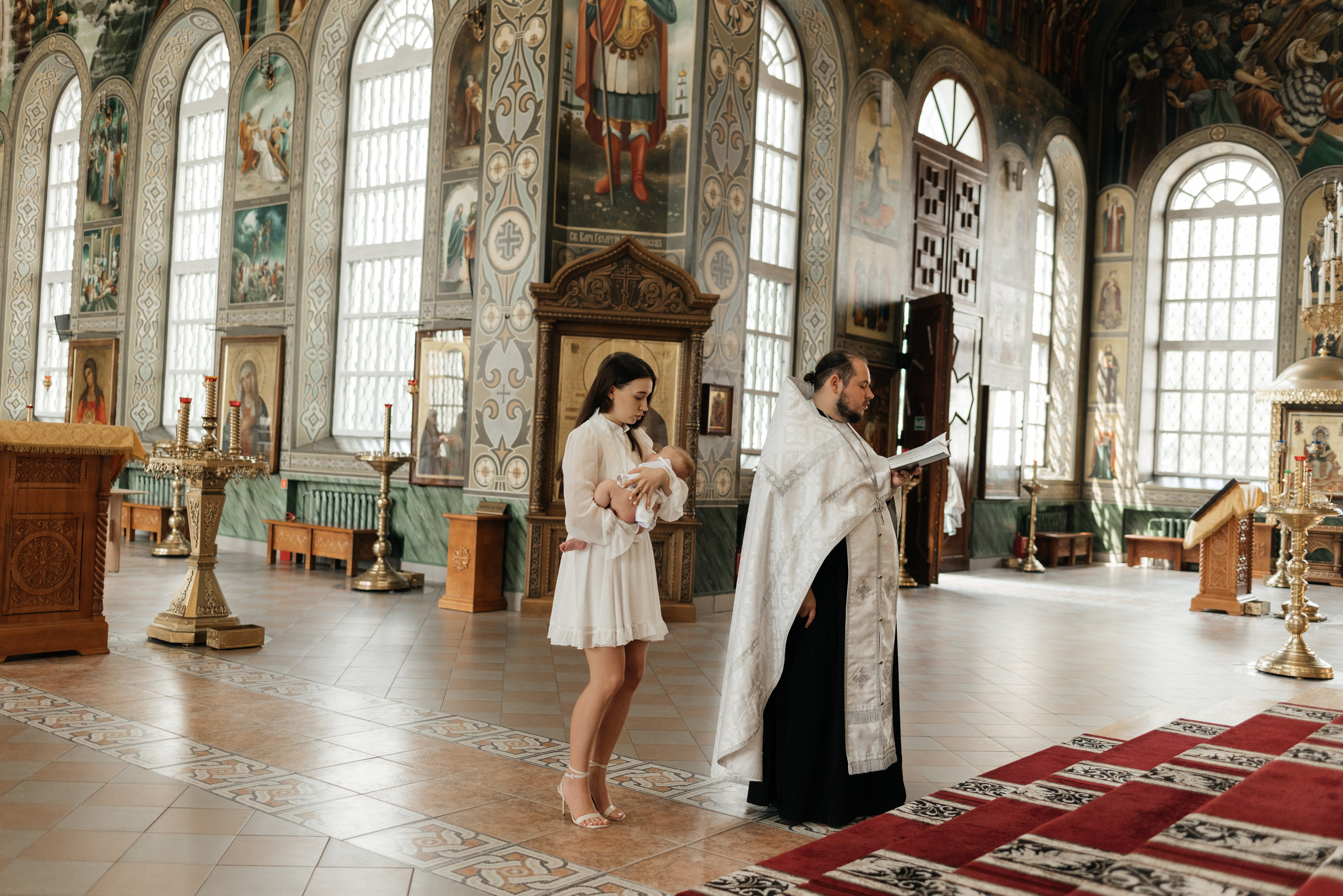 Таинство крещения Артёма. Фотограф Елена Кучук