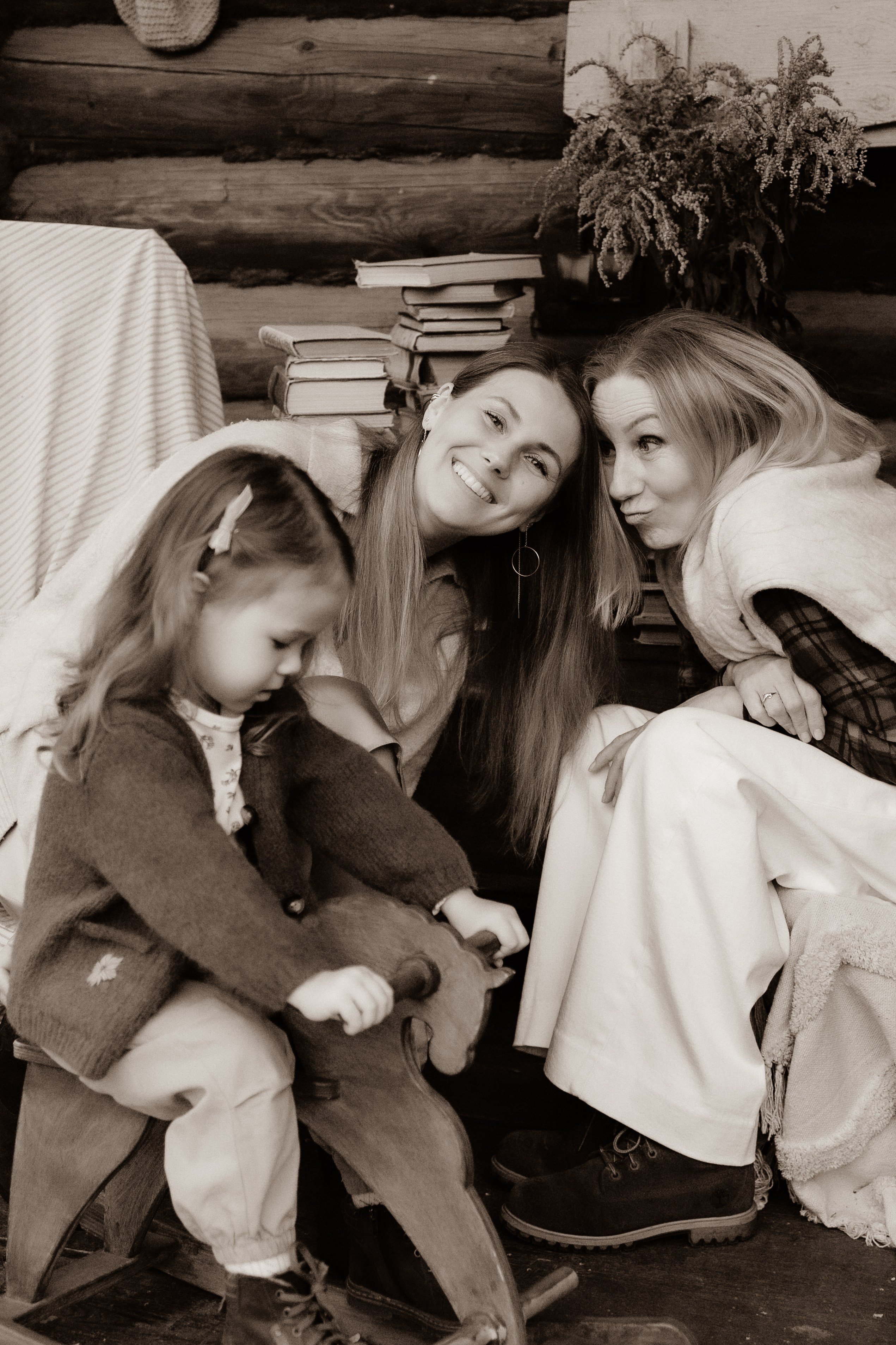 Осень в ладошках мамы. Ваш фотограф