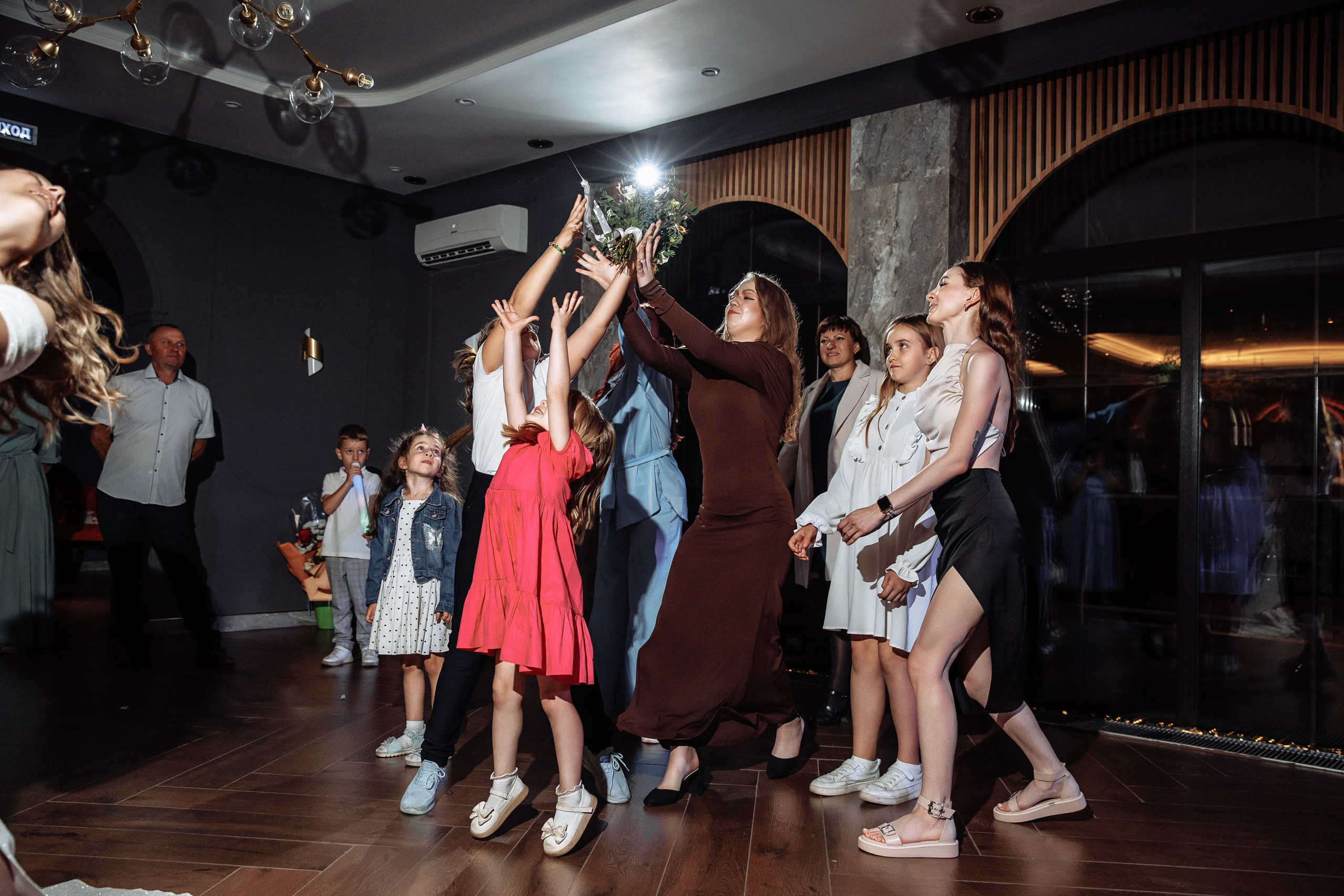 Анонс свадьбы Оля и Виталий. Свадебный фотограф в Воронеже Денис Коровин