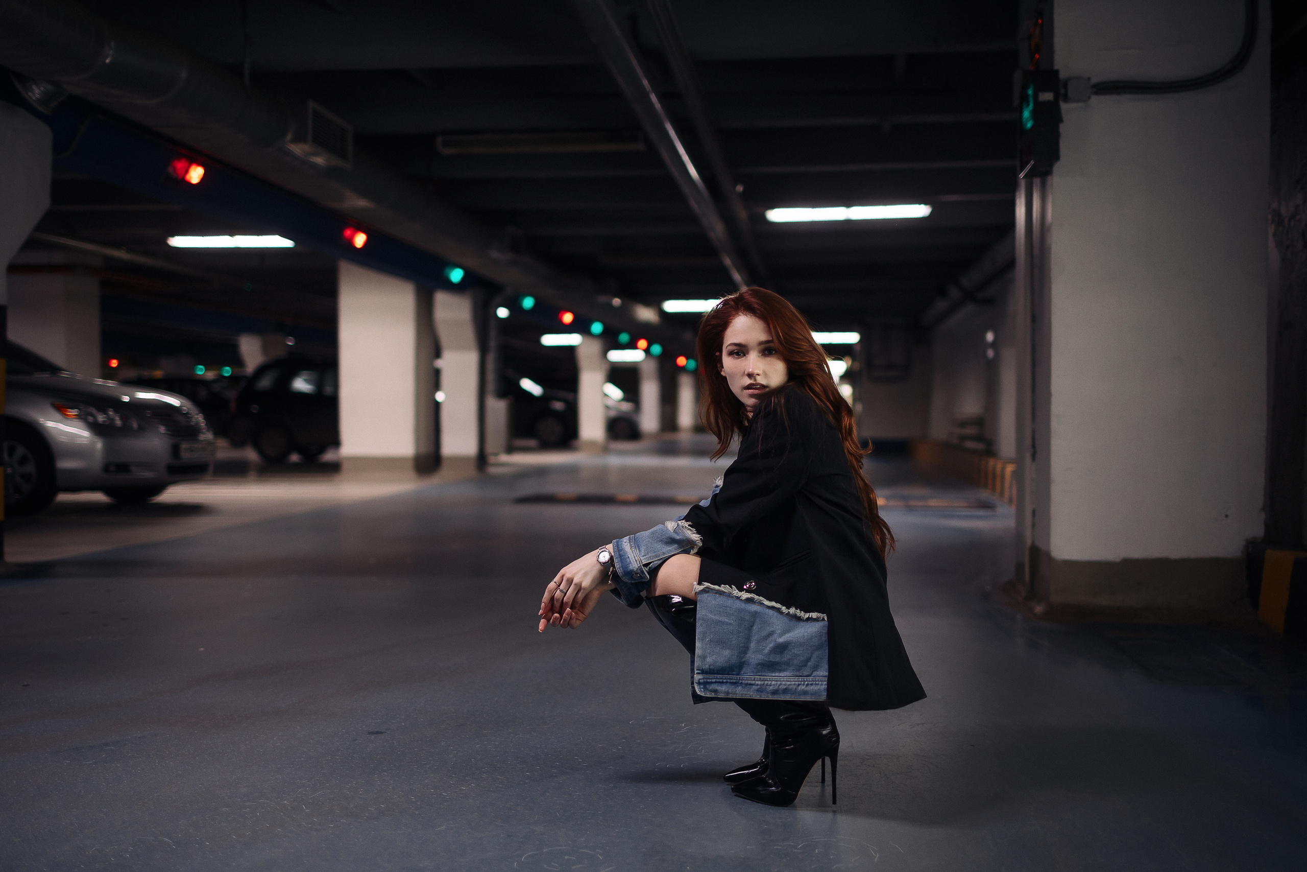 на парковке сапоги на шпильке серебряный город иваново