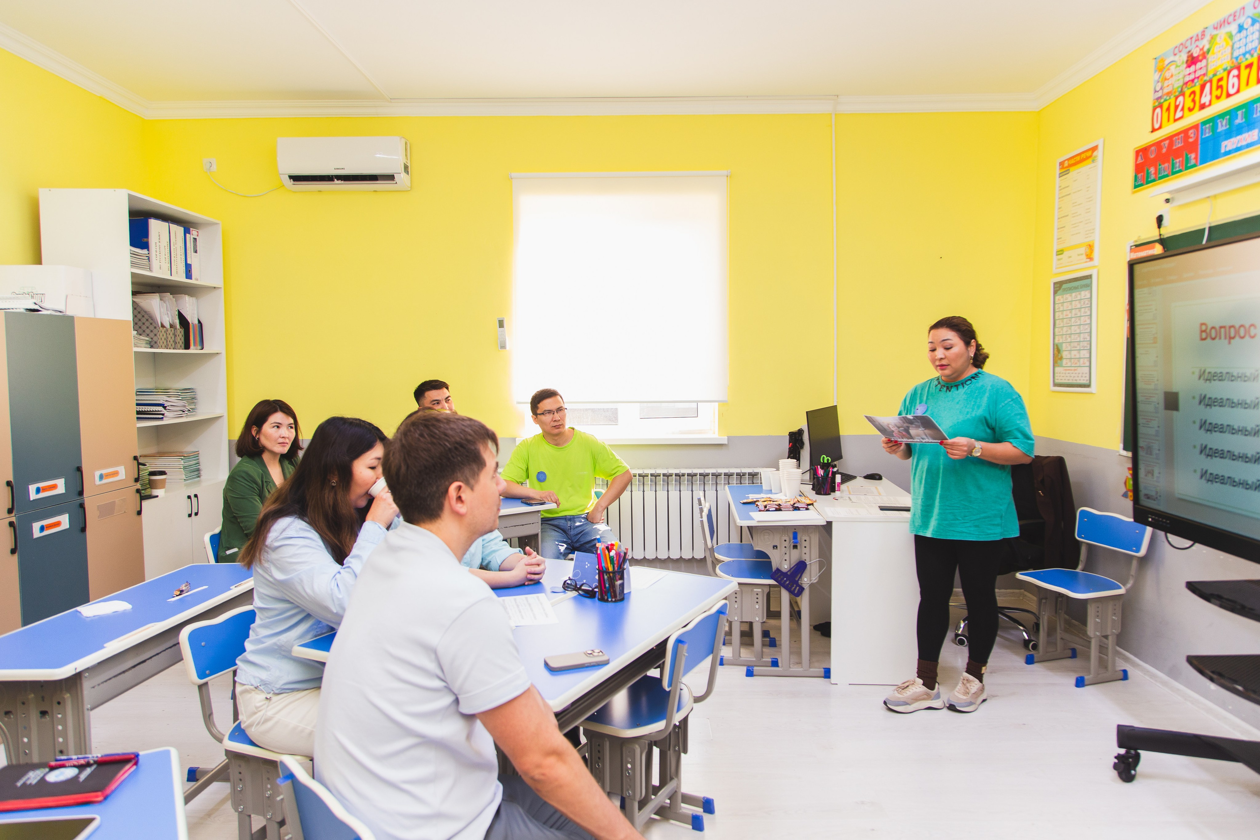 Sova School Атырау. Рекламный и портретный фотограф в Алматы — Серекпаев Танирхан