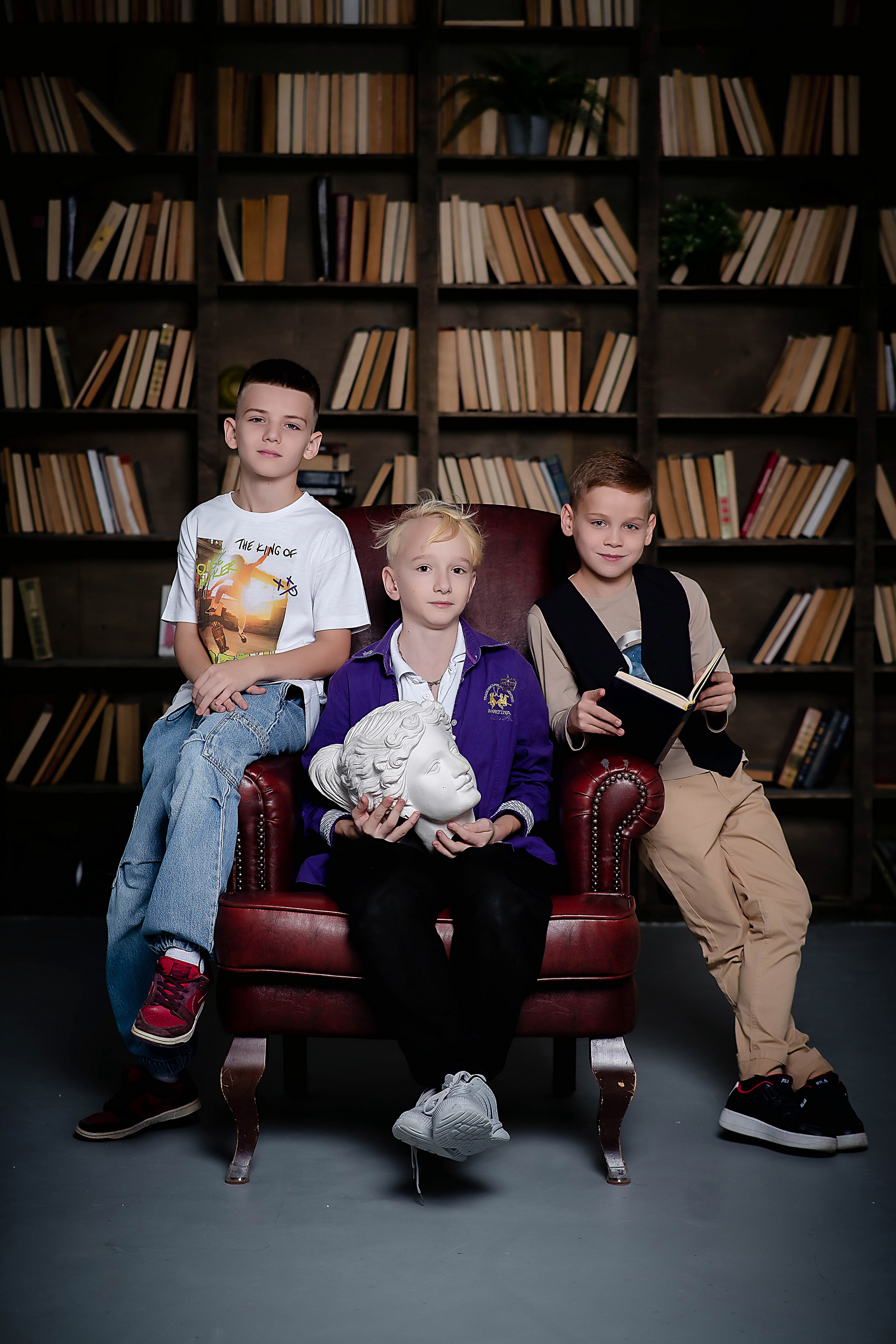 Выпускные (школьные) альбомы (книги) в Ростове-на-Дону. Современные Выпускные Альбомы в Ростове-на-Дону