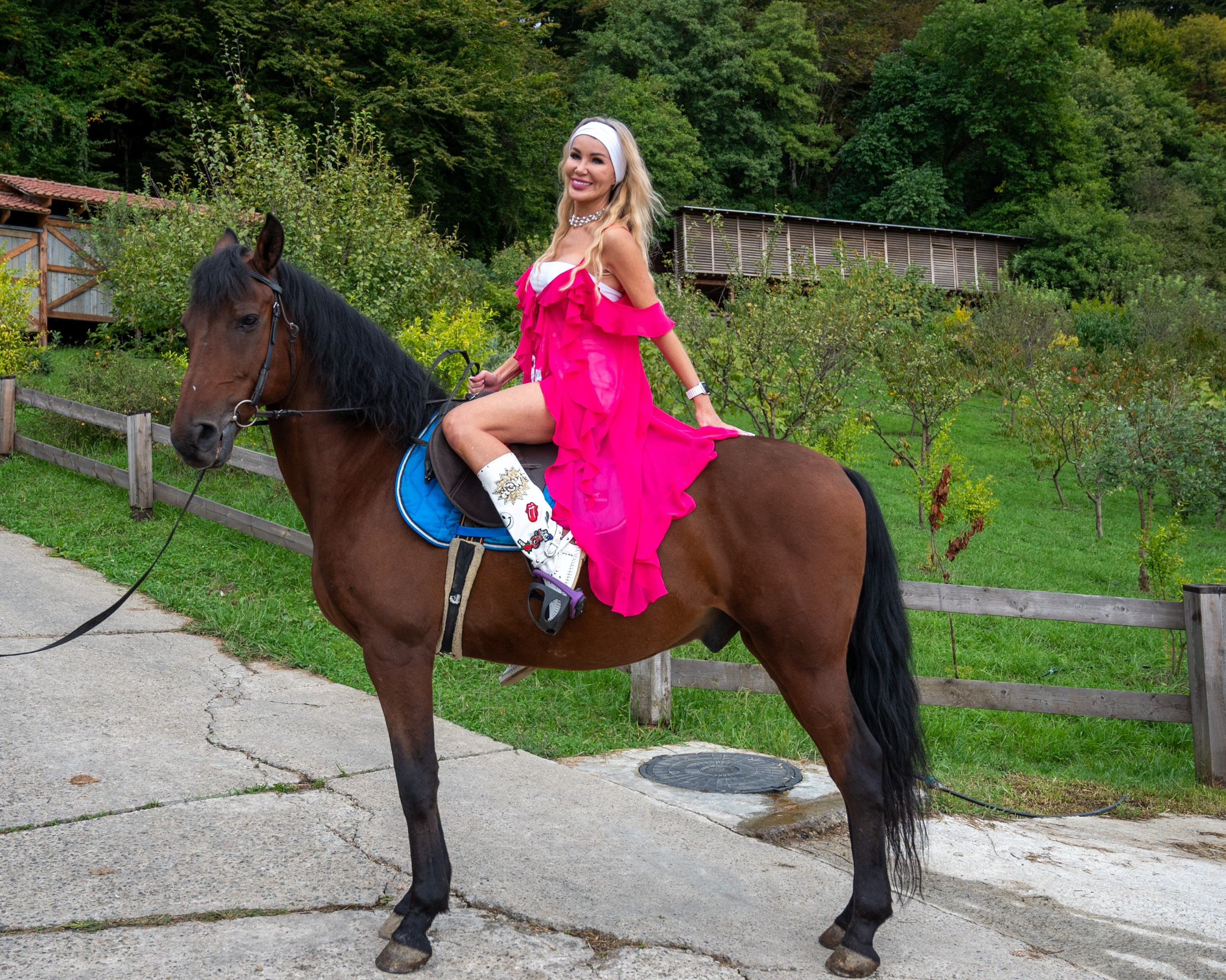 Ферма «ЭКЗАРХО» 03.10.2024 г. Фотографирую счастливых людей в Сочи