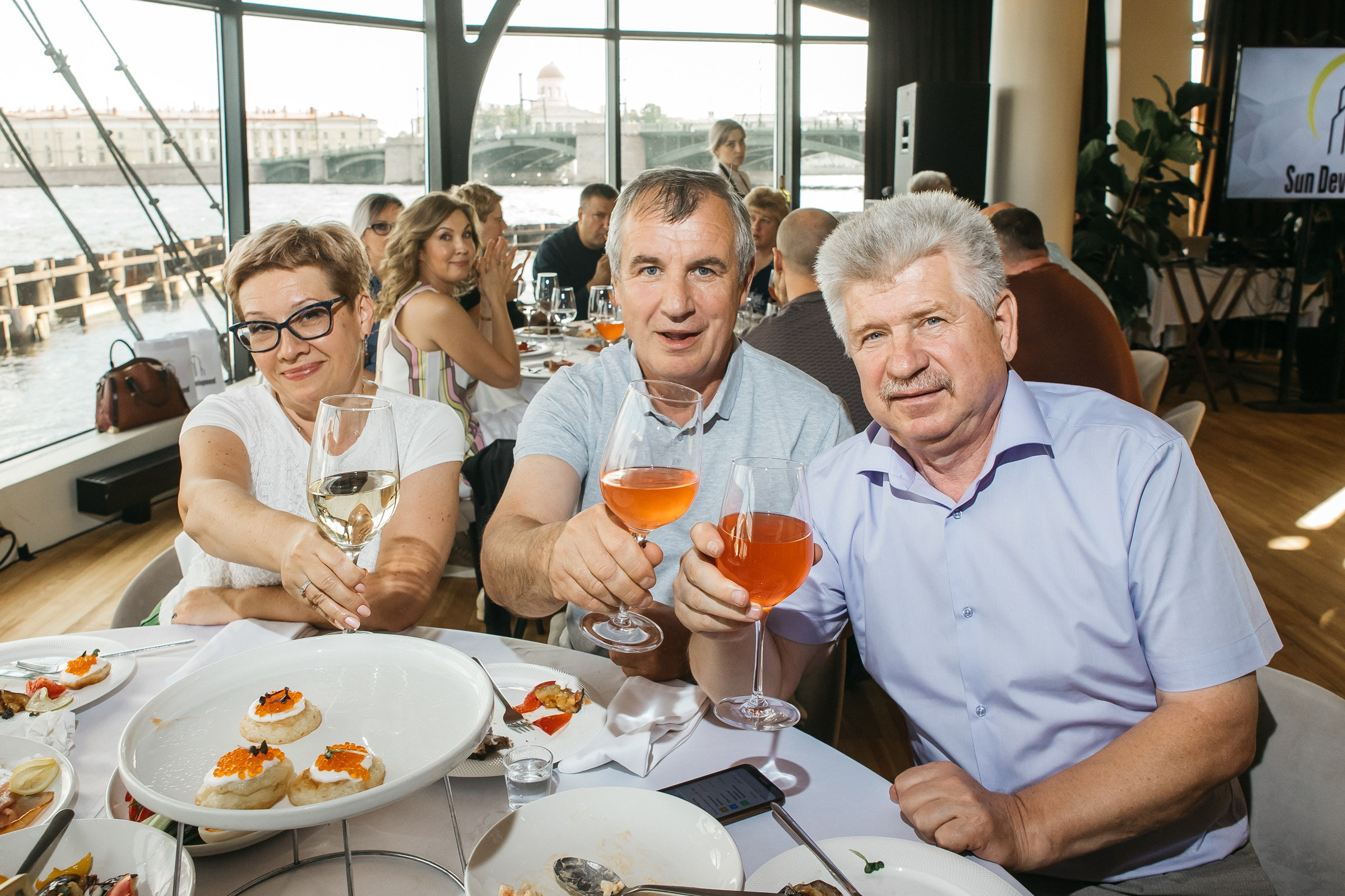 Репортажный фотограф на кораблик Питер