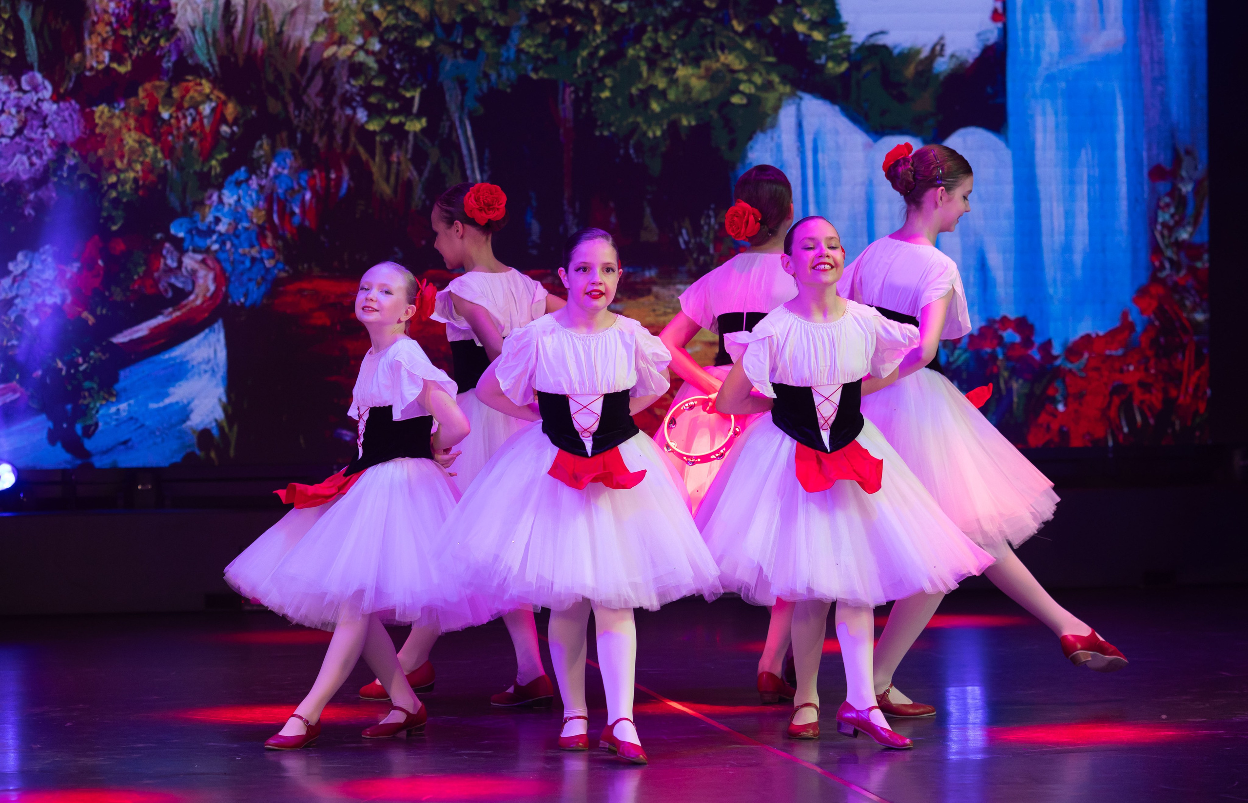 Дк Воровского отчетный концерт. Семейный и детский фотограф Анна Петракова